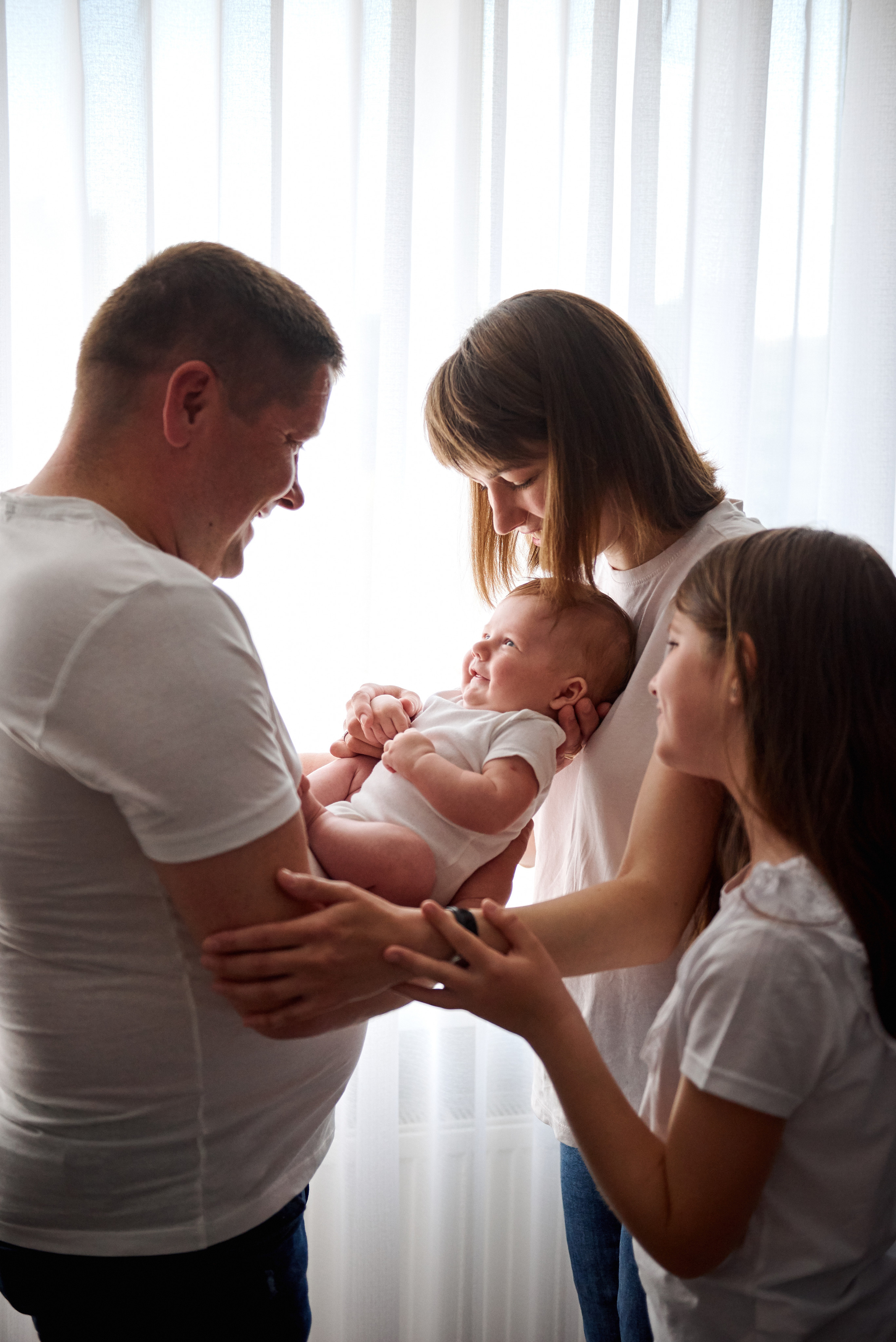 Таня Віталій Давид і Ніка. Фотограф новонароджених діток та їх сімей в Тернополі