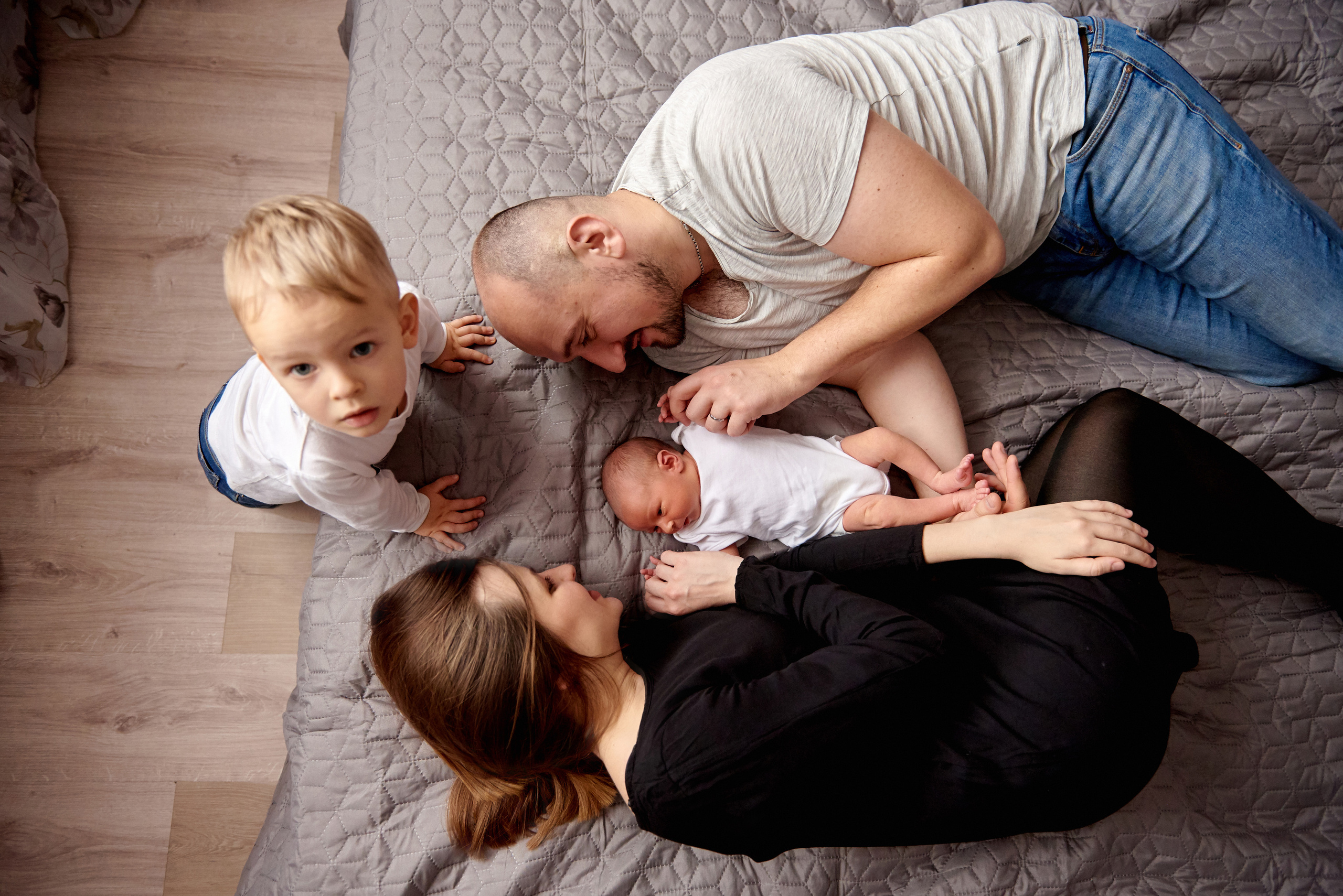 Lifestyle + малюк. Фотограф новонароджених діток та їх сімей в Тернополі