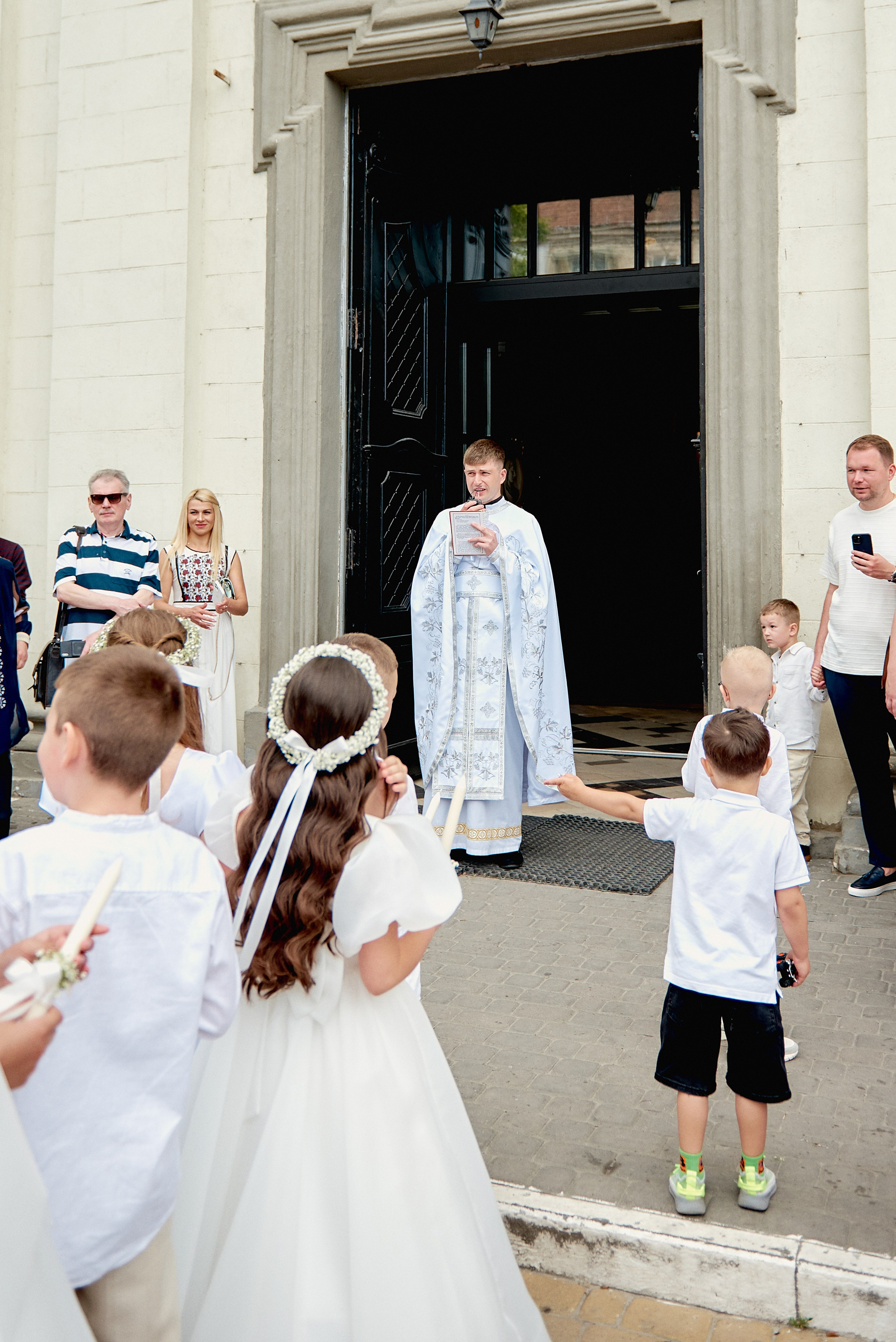 Архикатедральний Собор НЗПБ (Катедра). Фотограф новонароджених діток та їх сімей в Тернополі