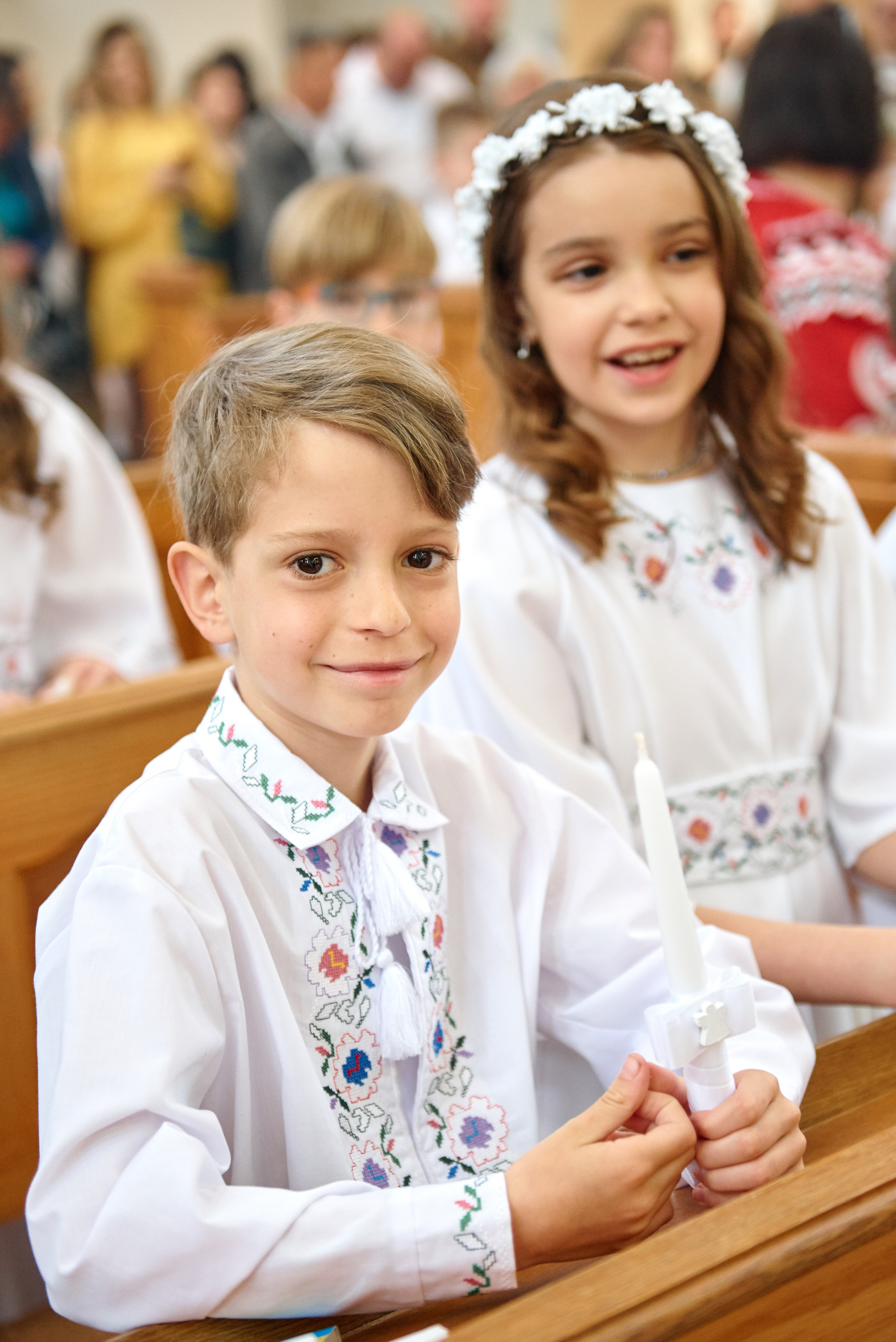 Храм Матері Божої Неустанної Помочі (біля літака). Фотограф новонароджених діток та їх сімей в Тернополі