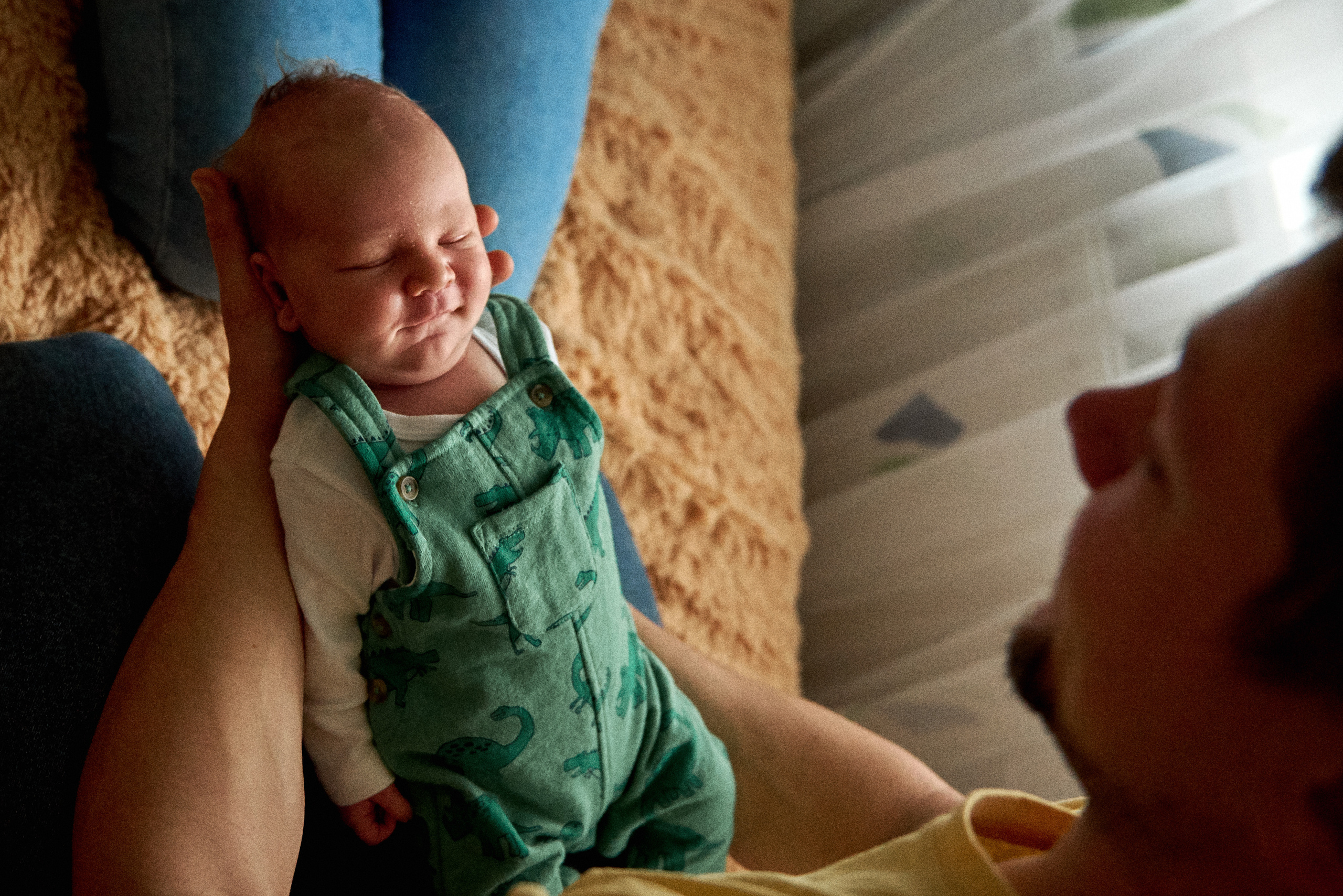 Аня Володя і Назар. Фотограф новонароджених діток та їх сімей в Тернополі