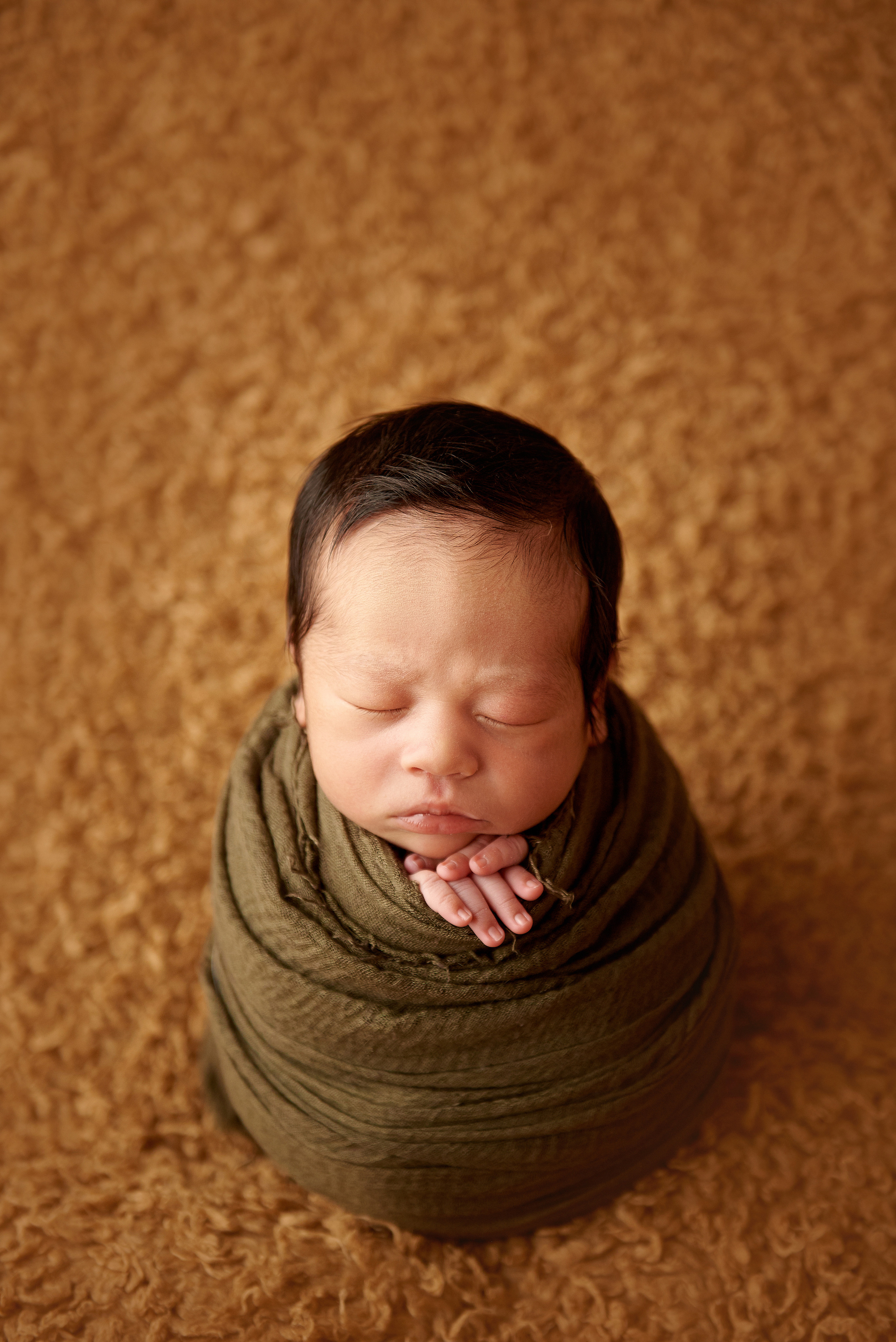 Newborn. Фотограф новонароджених діток та їх сімей в Тернополі