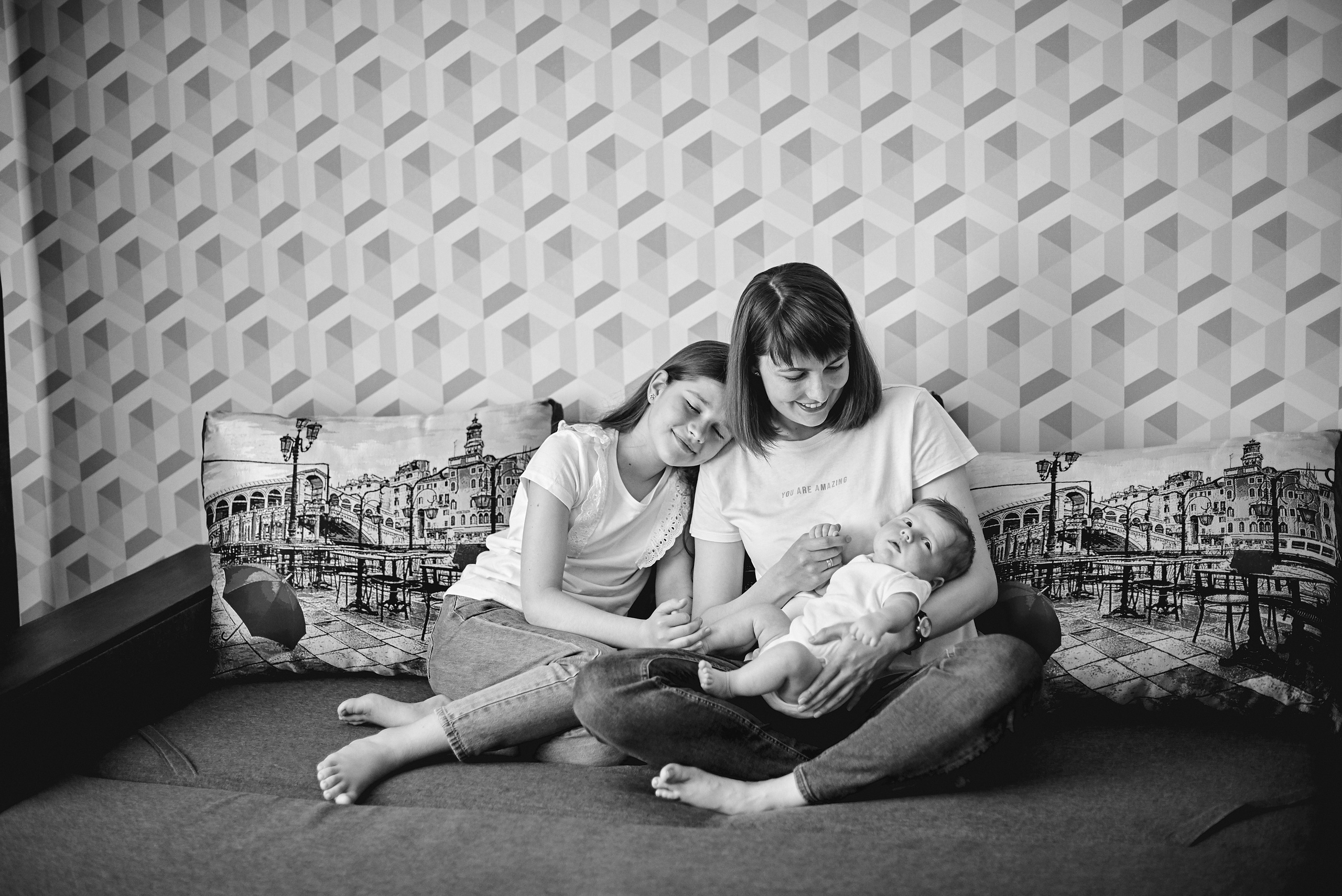 Таня Віталій Давид і Ніка. Фотограф новонароджених діток та їх сімей в Тернополі