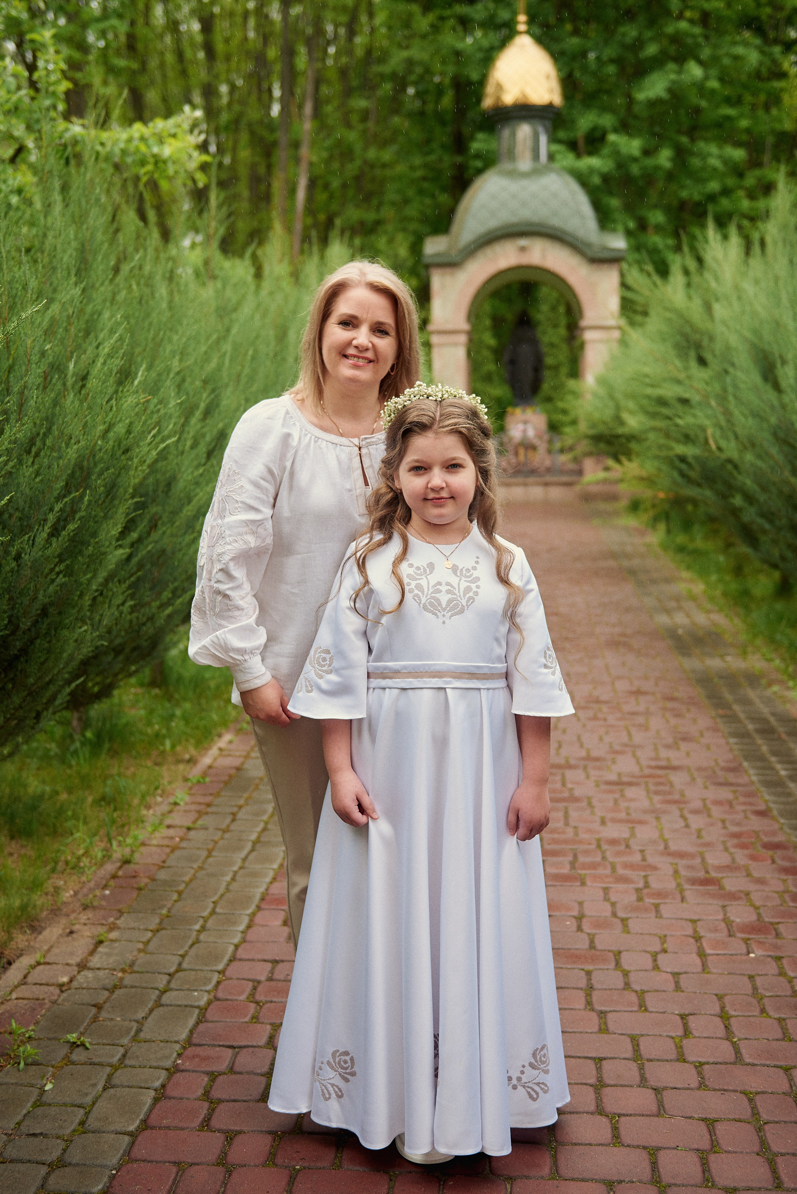 Церква Івана Богуслова. Фотограф новонароджених діток та їх сімей в Тернополі