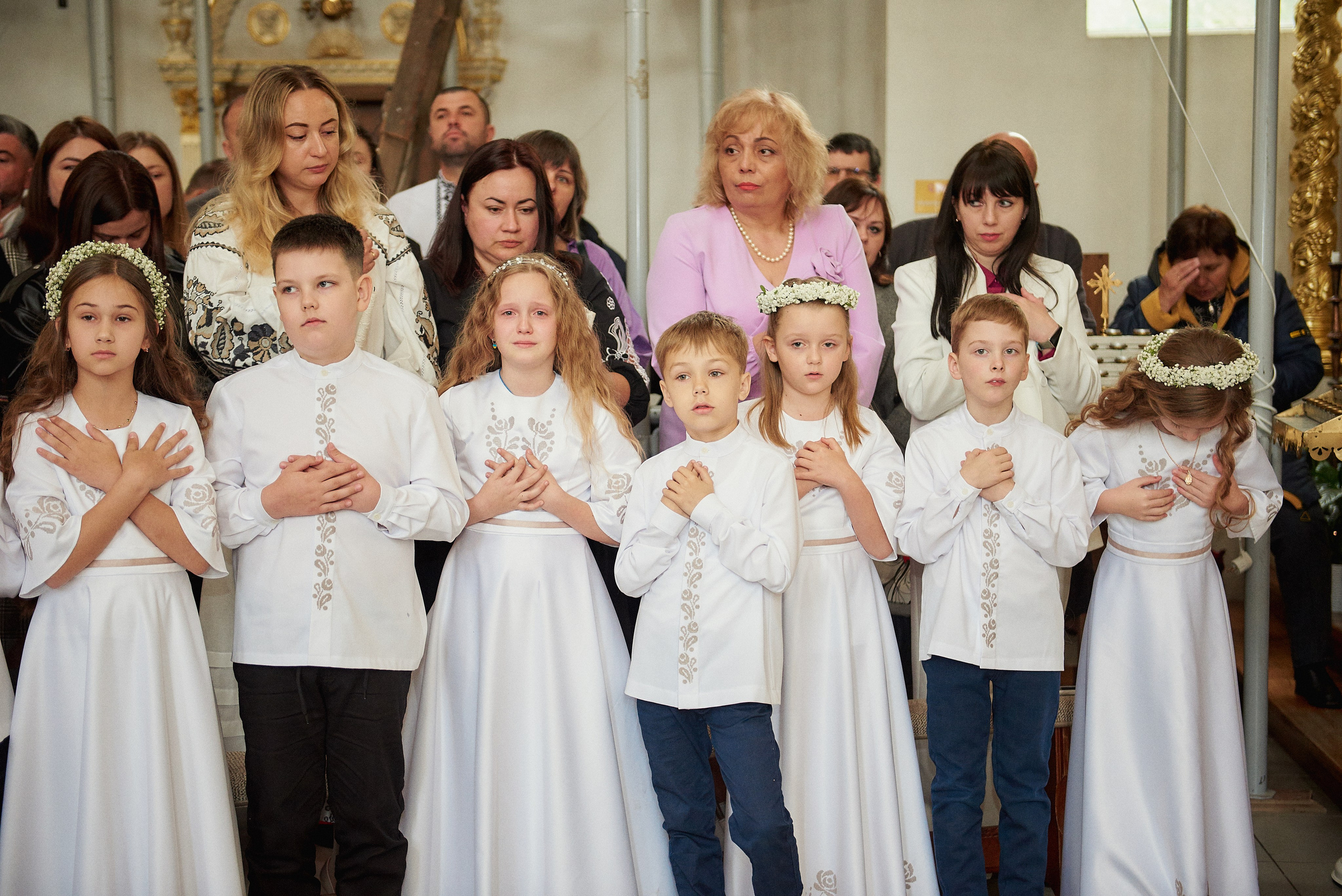 Церква Івана Богуслова. Фотограф новонароджених діток та їх сімей в Тернополі