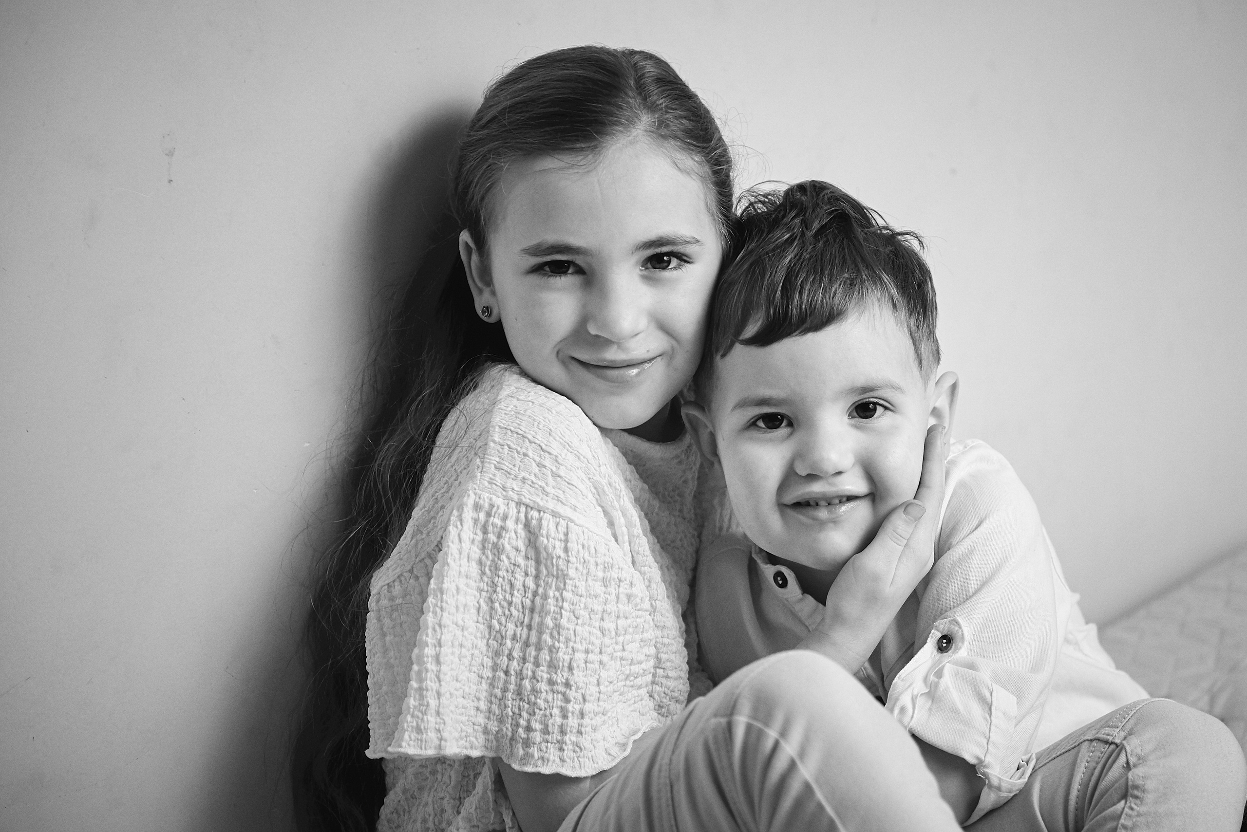 Таня Софія Віктор і Лєра. Фотограф новонароджених діток та їх сімей в Тернополі