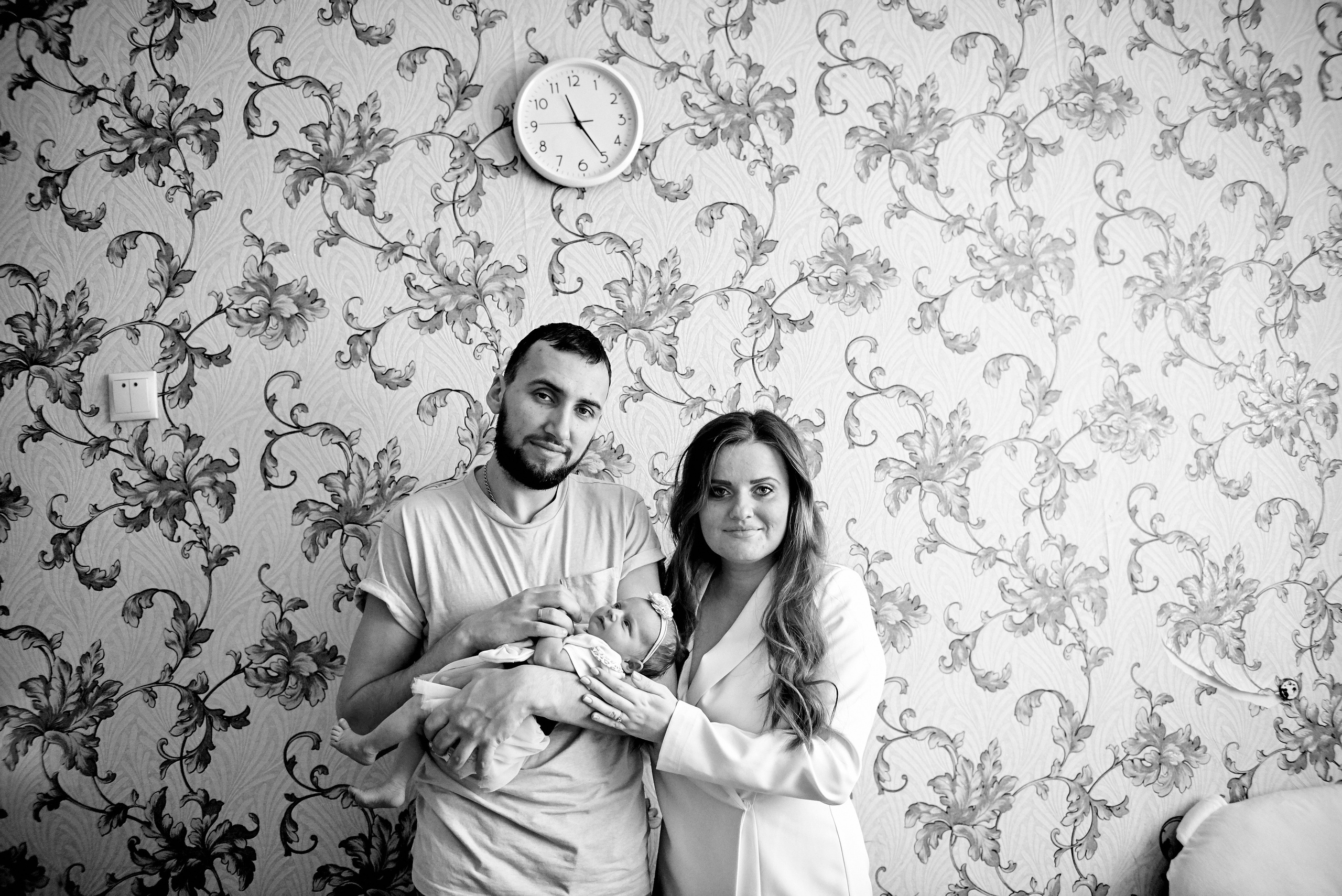 Олена та Влад Емма Єва та Еліна 9 днів життя. Фотограф новонароджених діток та їх сімей в Тернополі