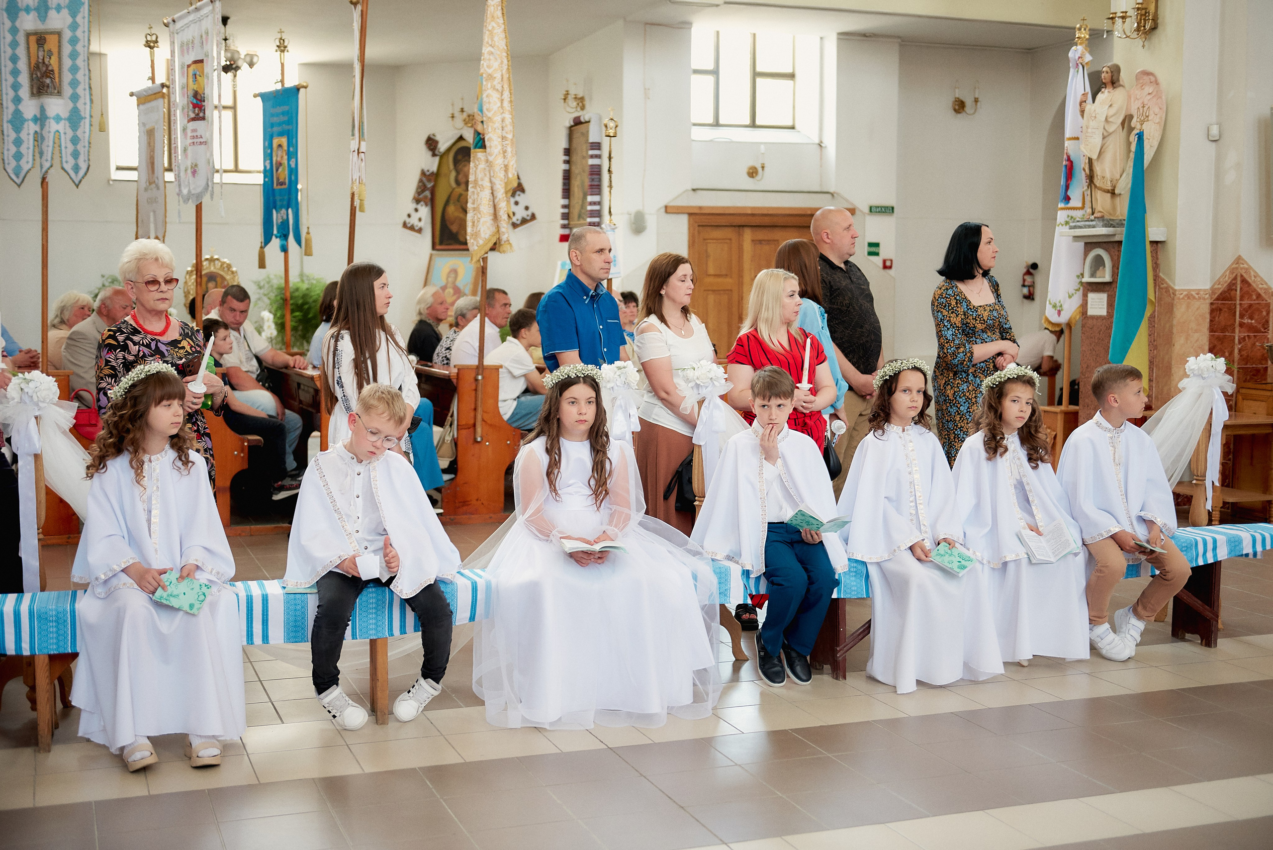 Причастя. Фотограф новонароджених діток та їх сімей в Тернополі