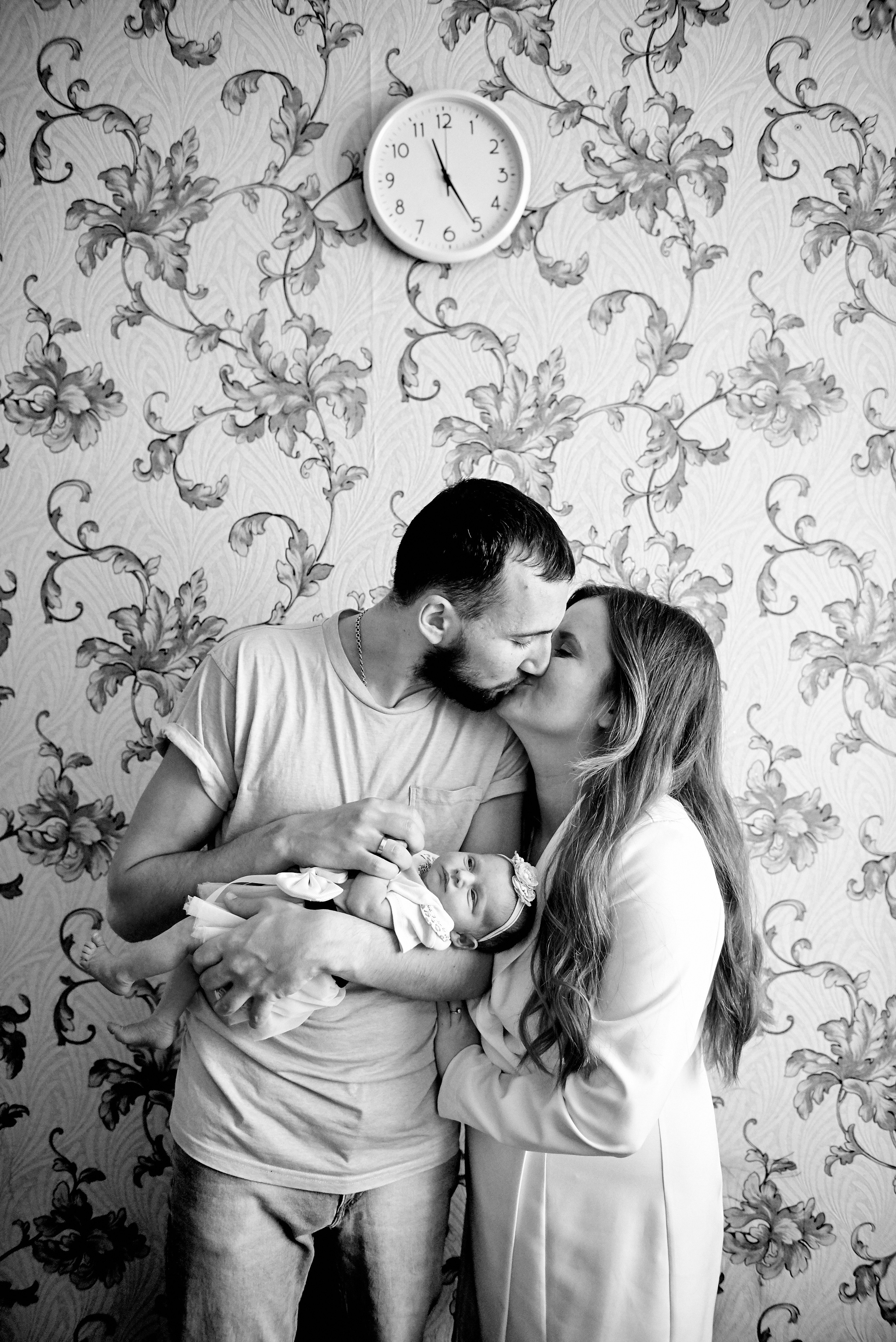 Олена та Влад Емма Єва та Еліна 9 днів життя. Фотограф новонароджених діток та їх сімей в Тернополі