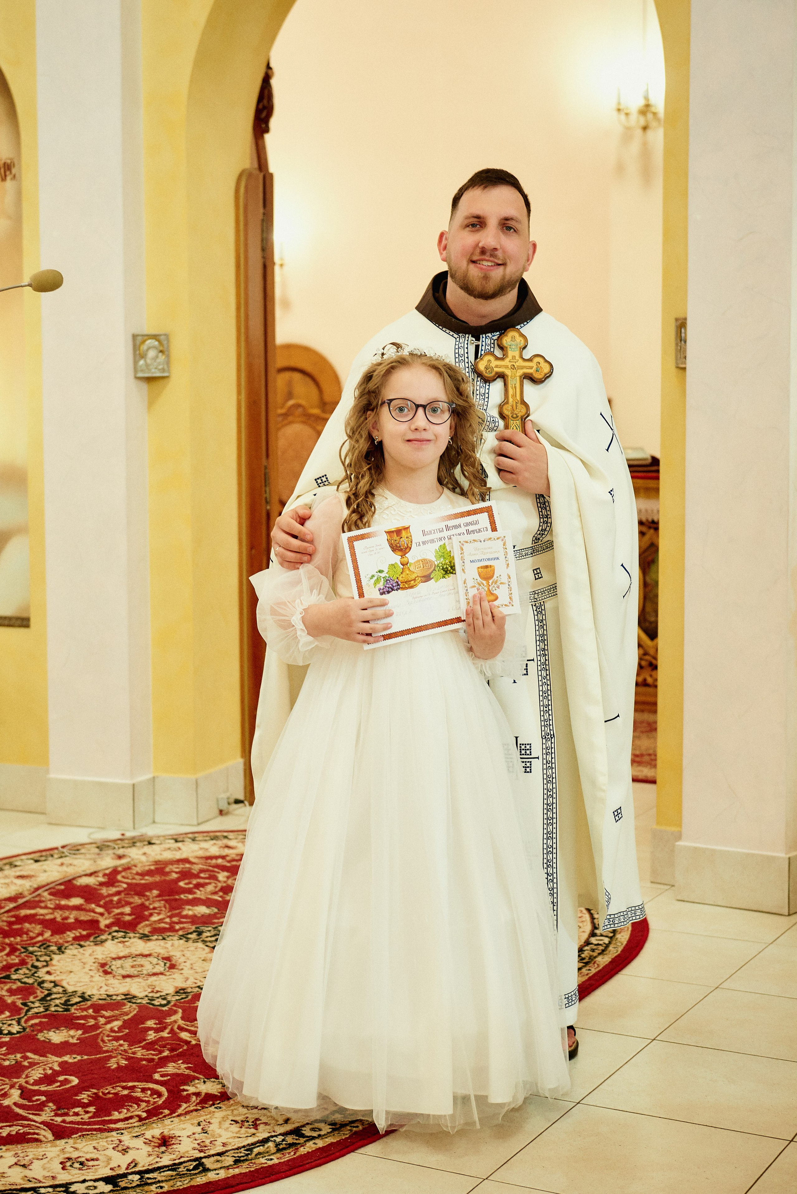 Церква св. Петра. Фотограф новонароджених діток та їх сімей в Тернополі