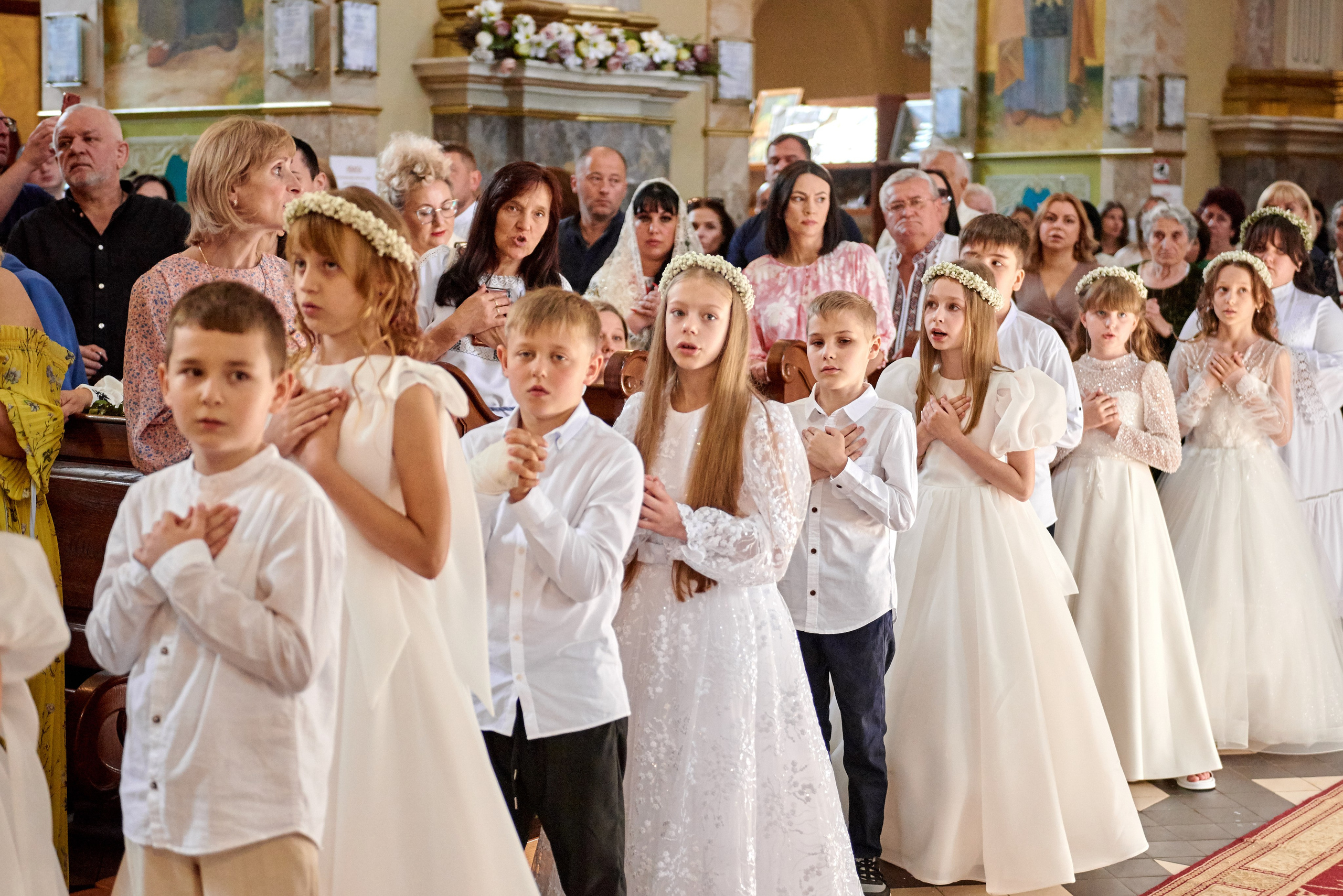 Архикатедральний Собор НЗПБ (Катедра). Фотограф новонароджених діток та їх сімей в Тернополі