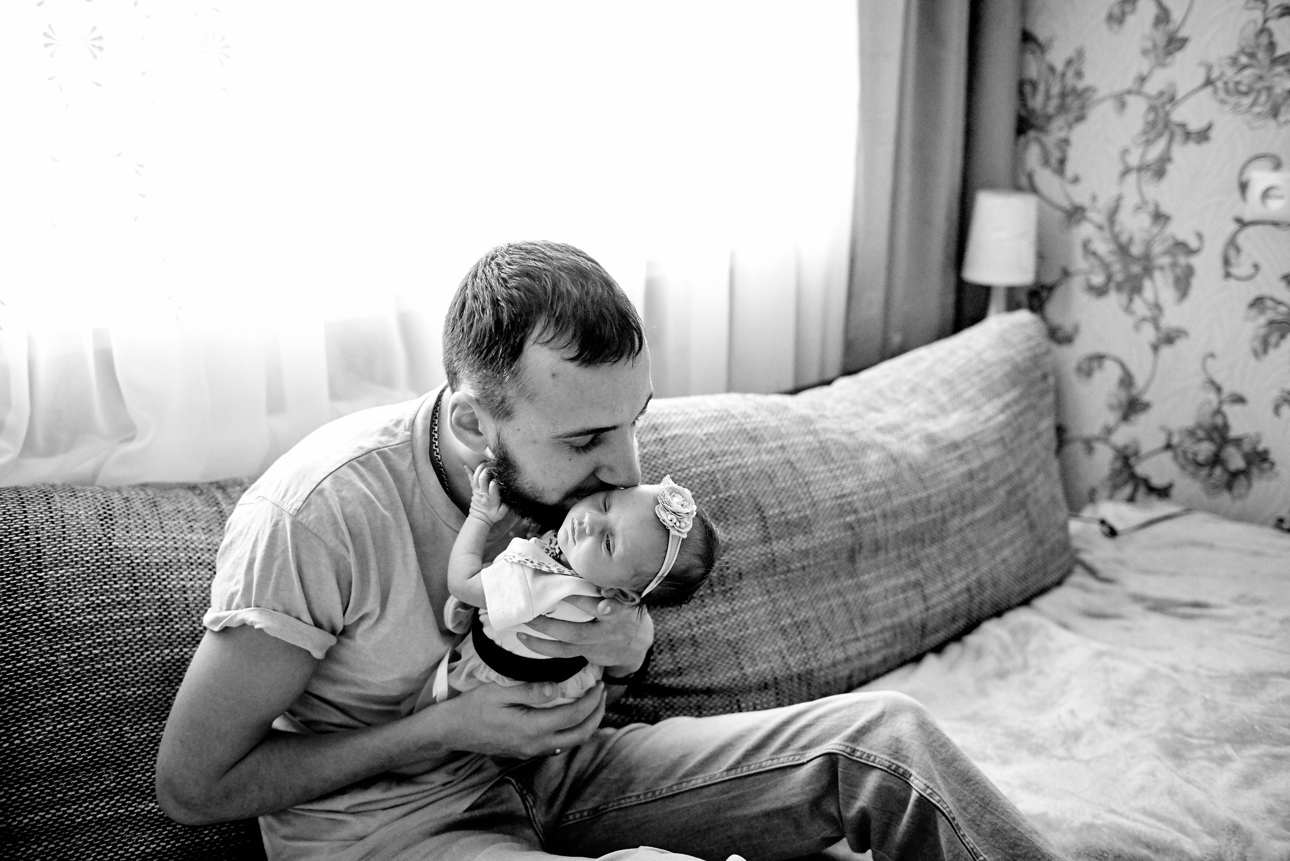 Олена та Влад Емма Єва та Еліна 9 днів життя. Фотограф новонароджених діток та їх сімей в Тернополі