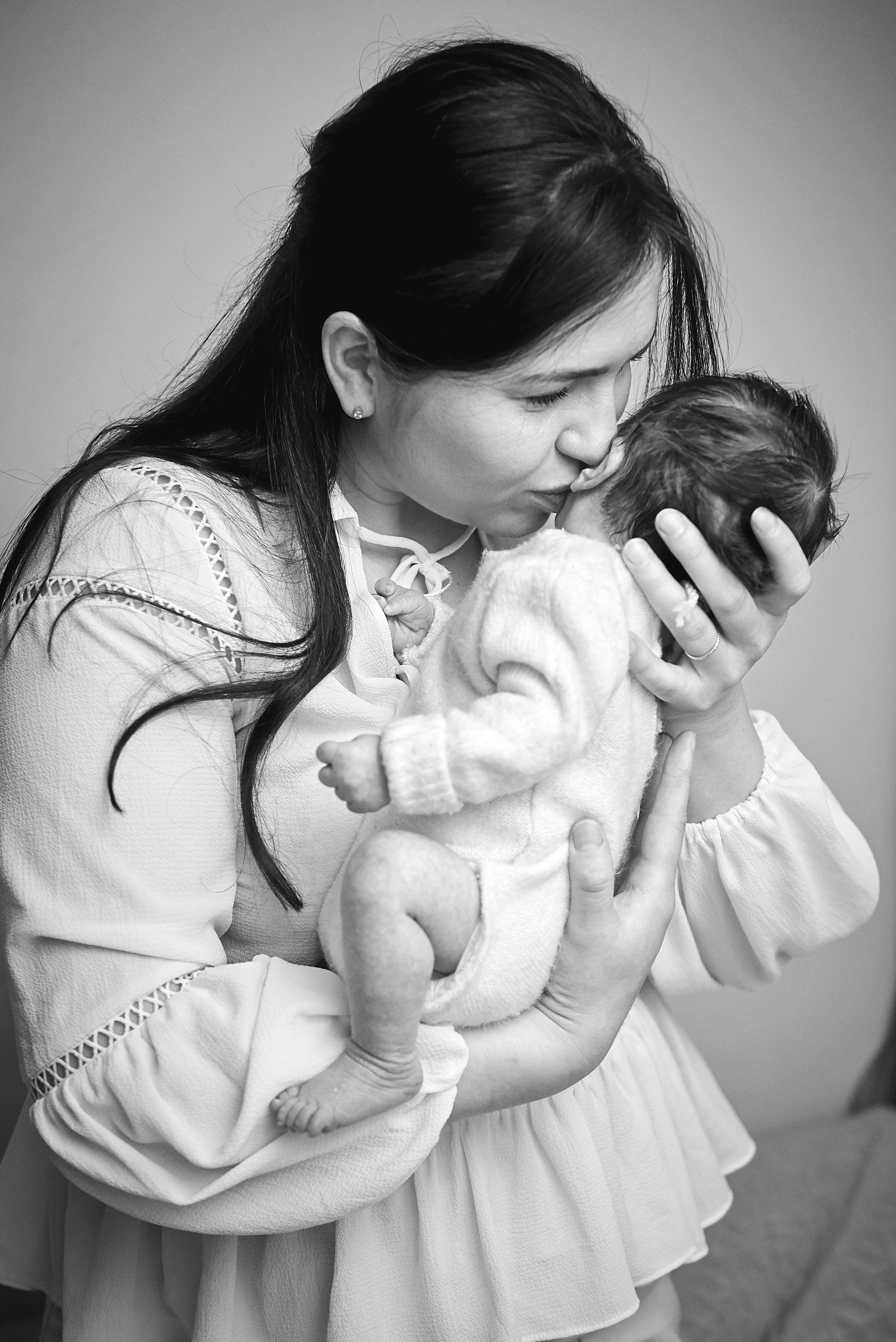 Таня Софія Віктор і Лєра. Фотограф новонароджених діток та їх сімей в Тернополі