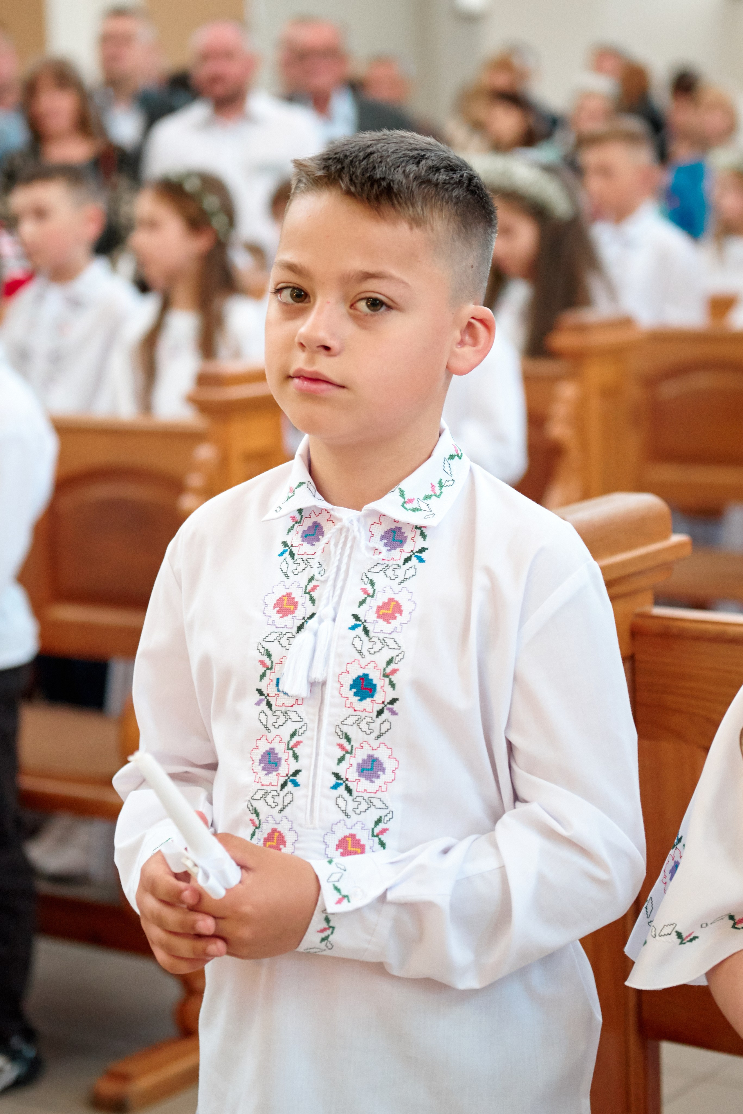 Храм Матері Божої Неустанної Помочі (біля літака). Фотограф новонароджених діток та їх сімей в Тернополі