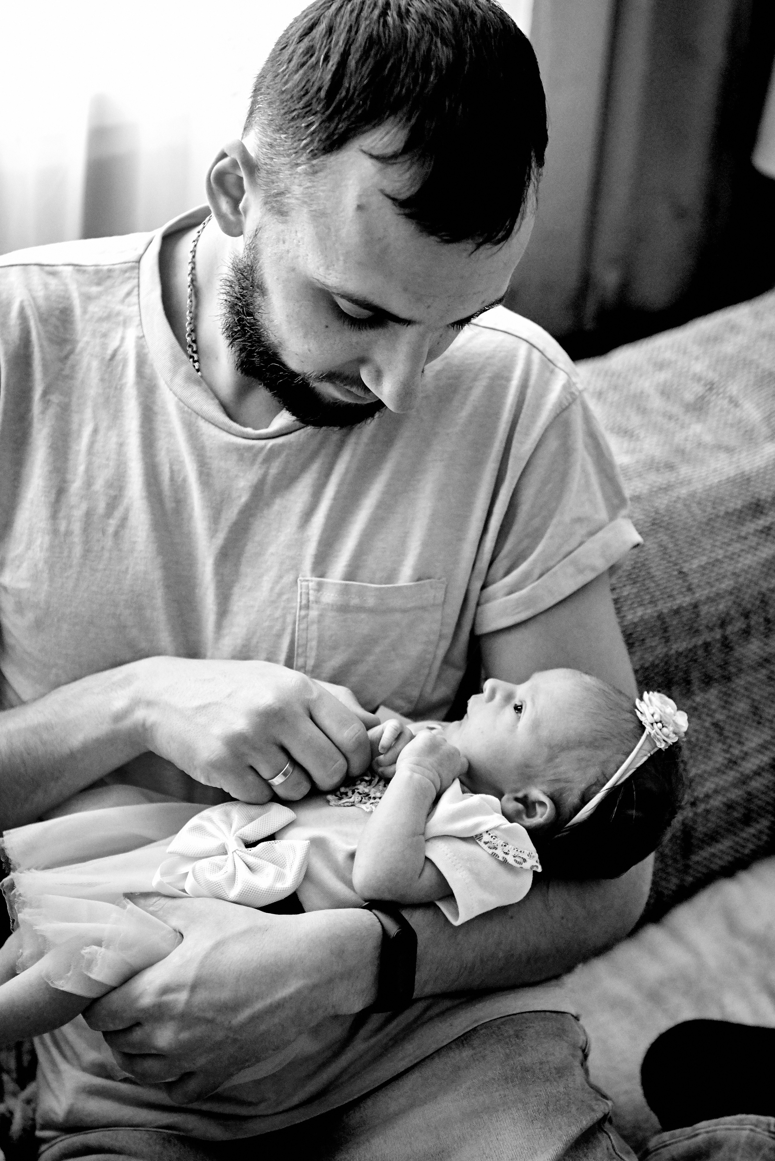 Олена та Влад Емма Єва та Еліна 9 днів життя. Фотограф новонароджених діток та їх сімей в Тернополі