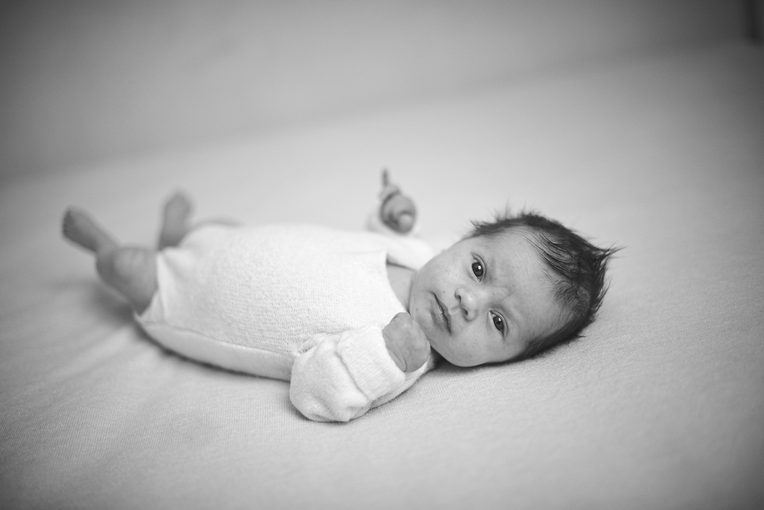 Таня Софія Віктор і Лєра. Фотограф новонароджених діток та їх сімей в Тернополі