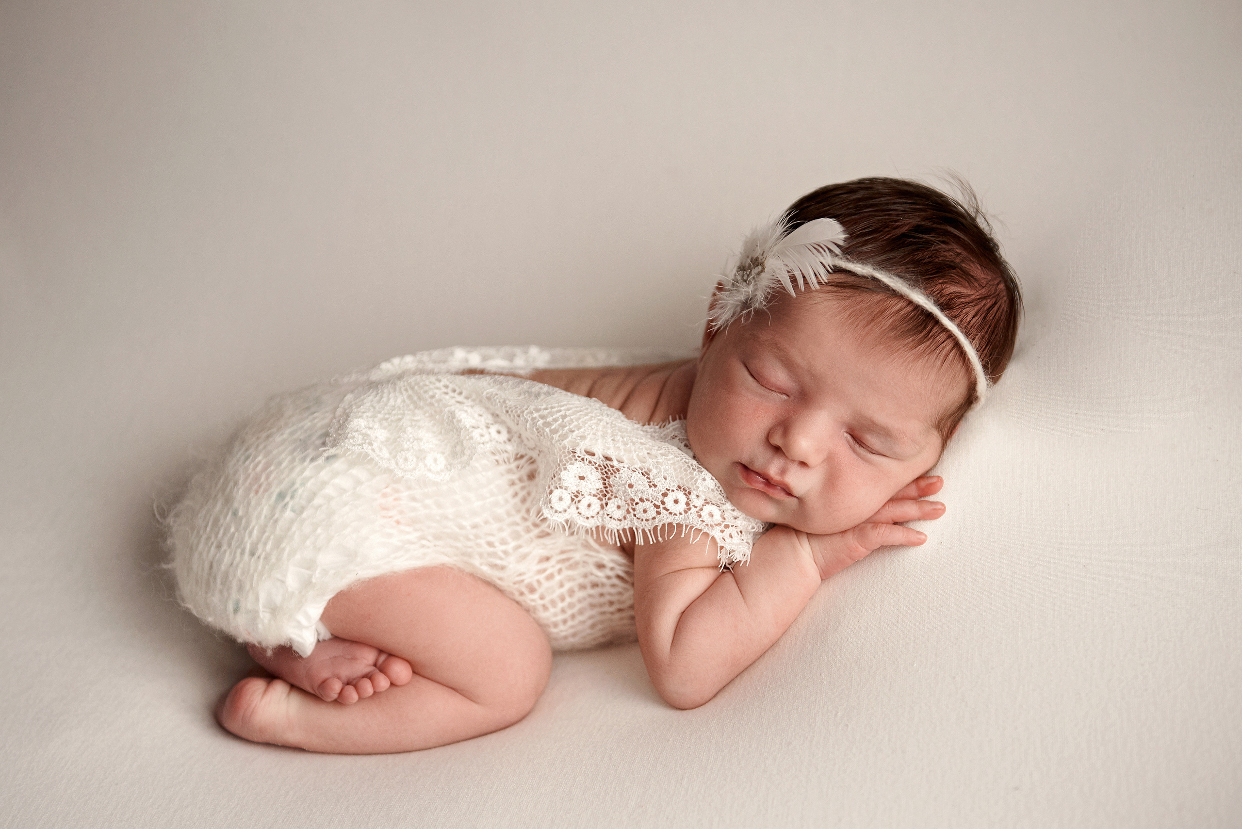 Newborn. Фотограф новонароджених діток та їх сімей в Тернополі