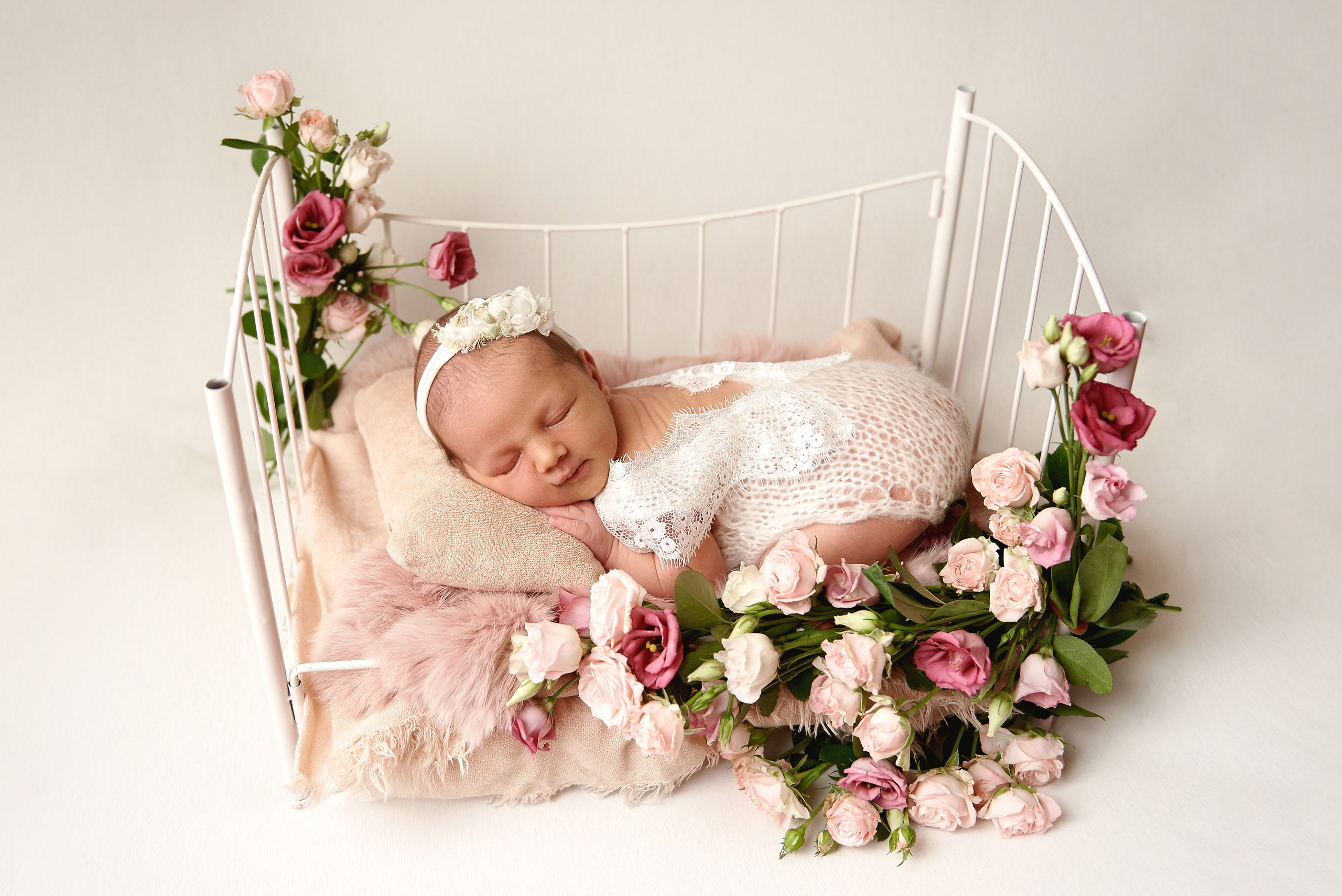 Newborn. Фотограф новонароджених діток та їх сімей в Тернополі