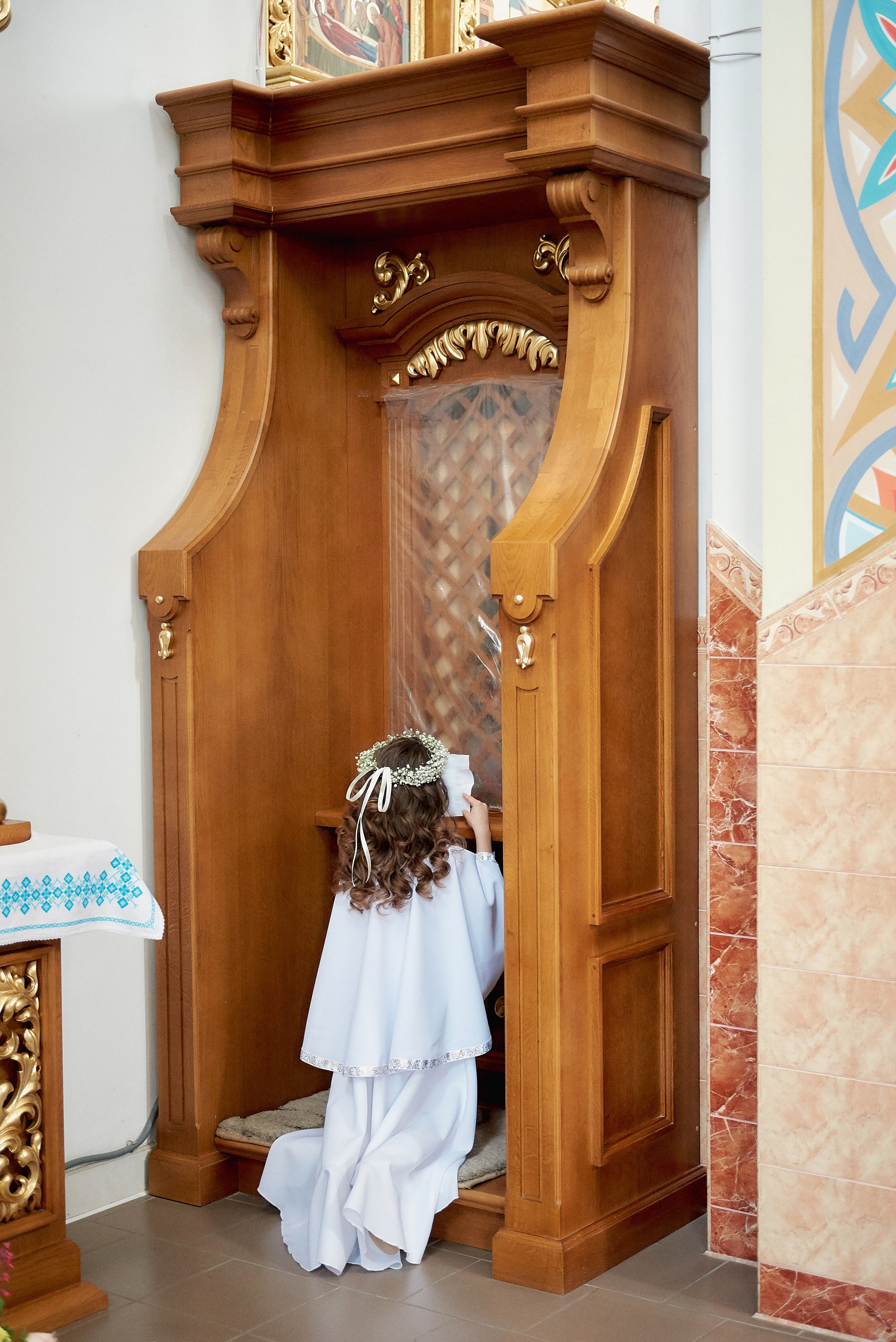 Причастя. Фотограф новонароджених діток та їх сімей в Тернополі