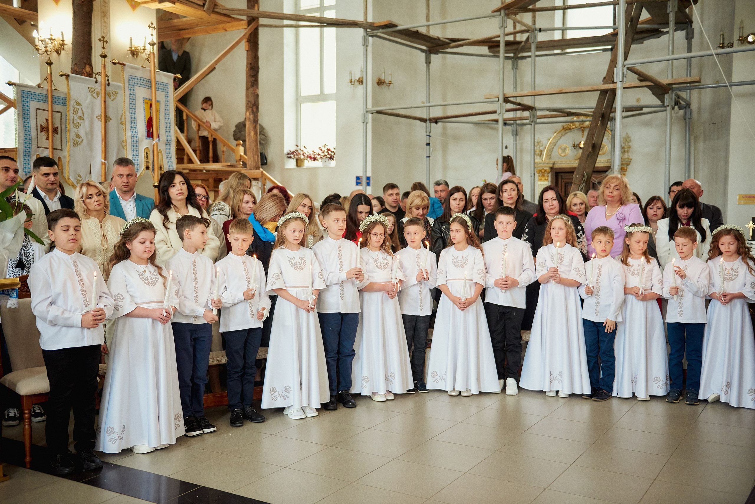 Церква Івана Богуслова. Фотограф новонароджених діток та їх сімей в Тернополі