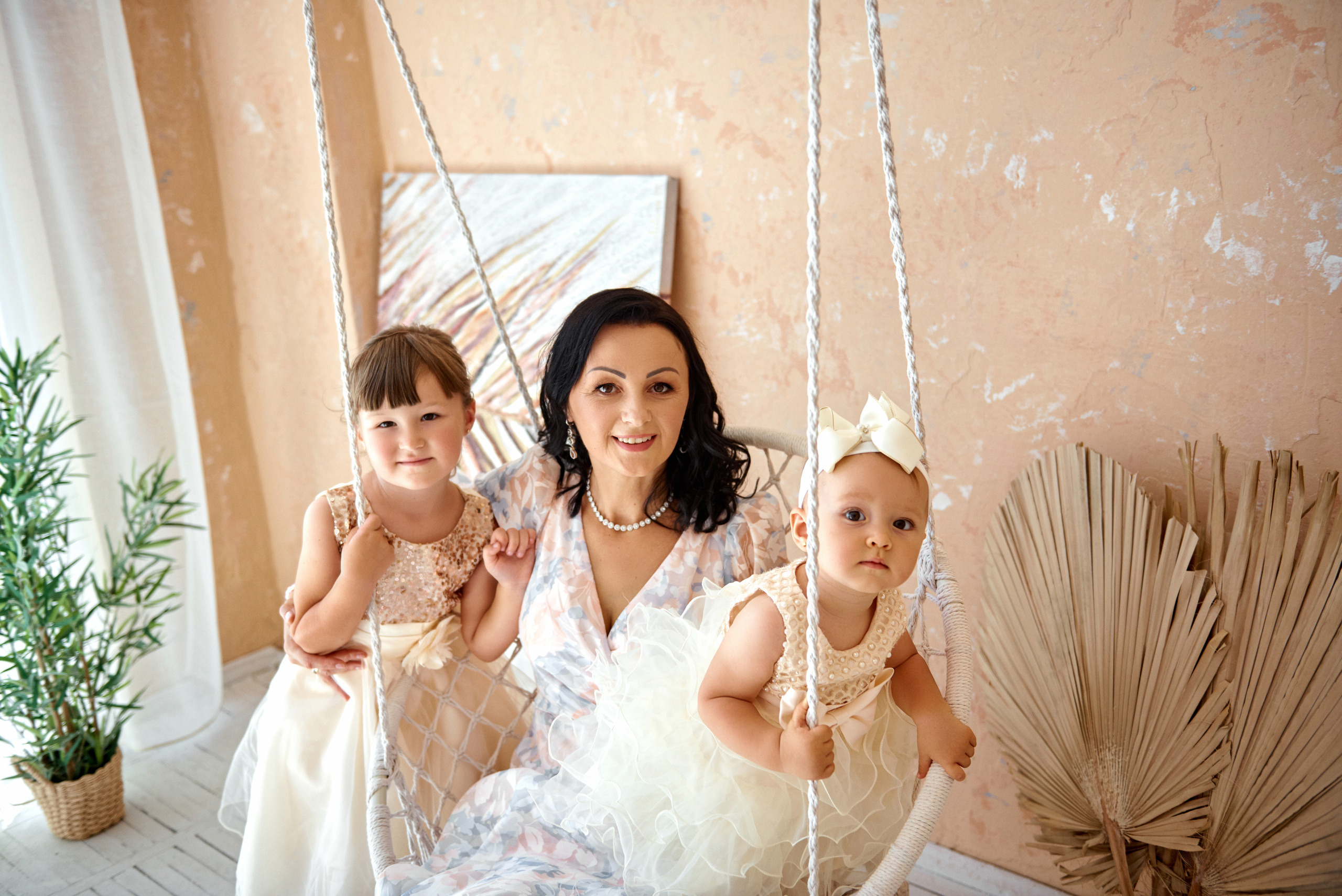 Емілі. Фотограф новонароджених діток та їх сімей в Тернополі