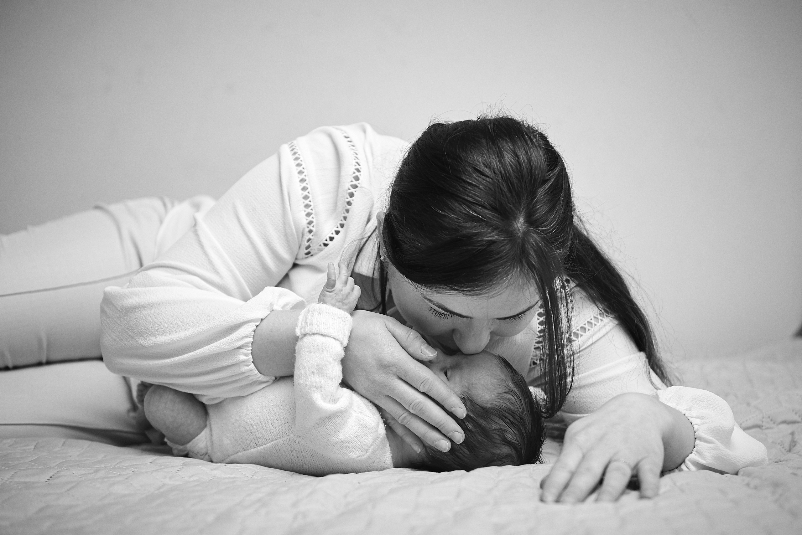 Таня Софія Віктор і Лєра. Фотограф новонароджених діток та їх сімей в Тернополі