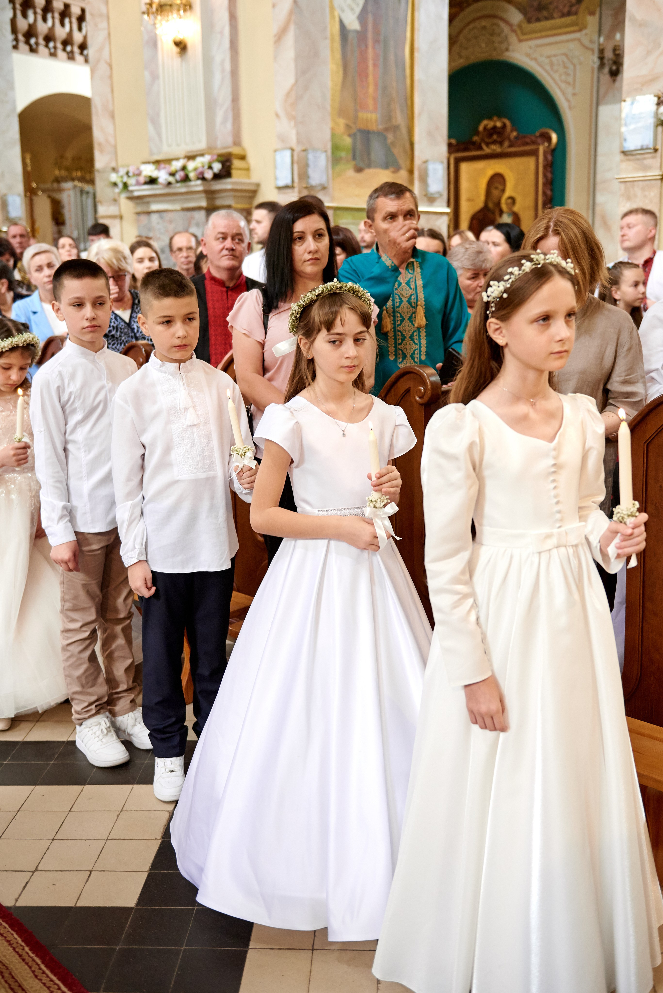 Архикатедральний Собор НЗПБ (Катедра). Фотограф новонароджених діток та їх сімей в Тернополі