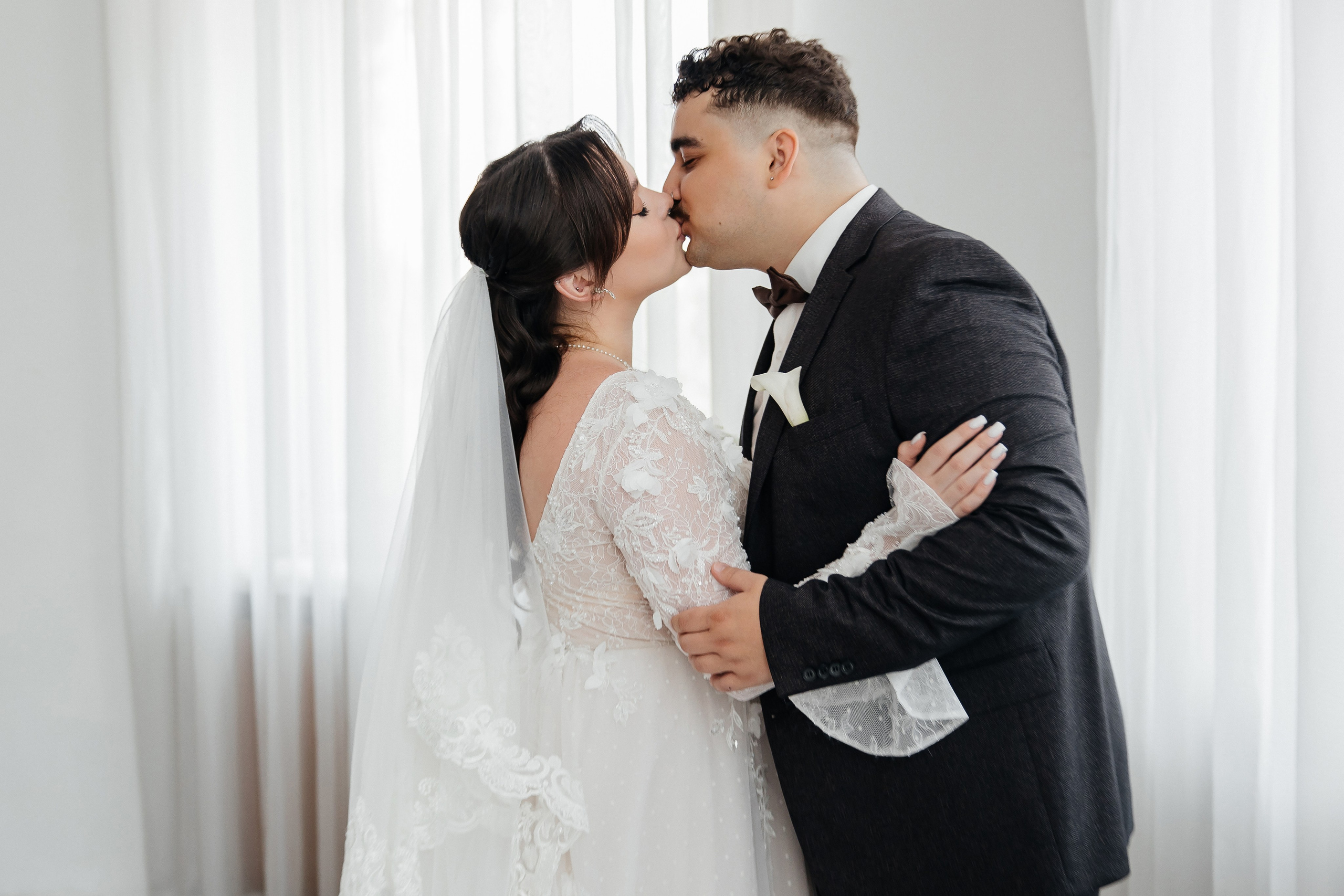 Mykhailo and Iryna. Весільний фотограф Любов Шарко Черкаси