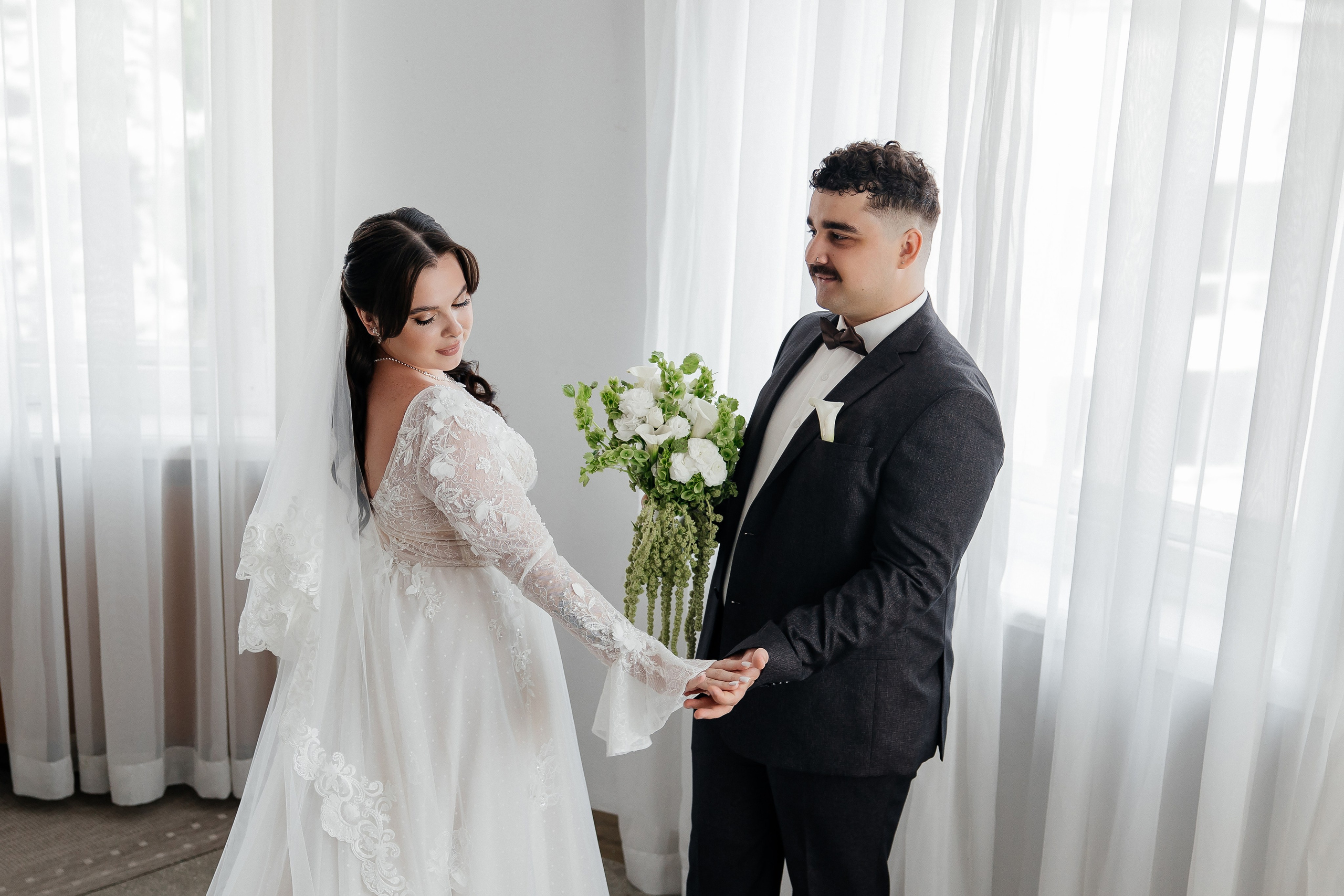 Mykhailo and Iryna. Весільний фотограф Любов Шарко Черкаси