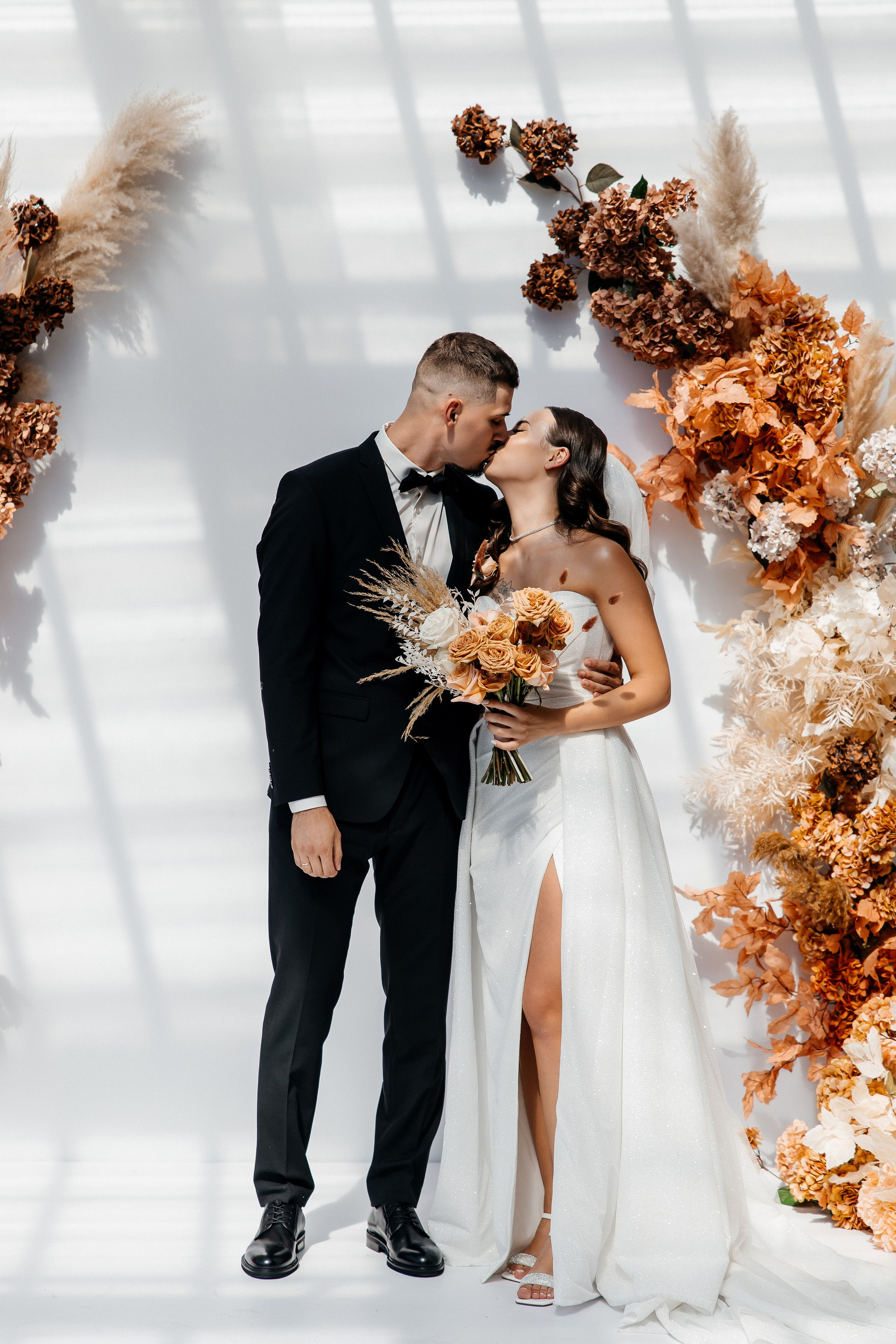 Oleksandr & Lilia. Весільний фотограф Любов Шарко Черкаси