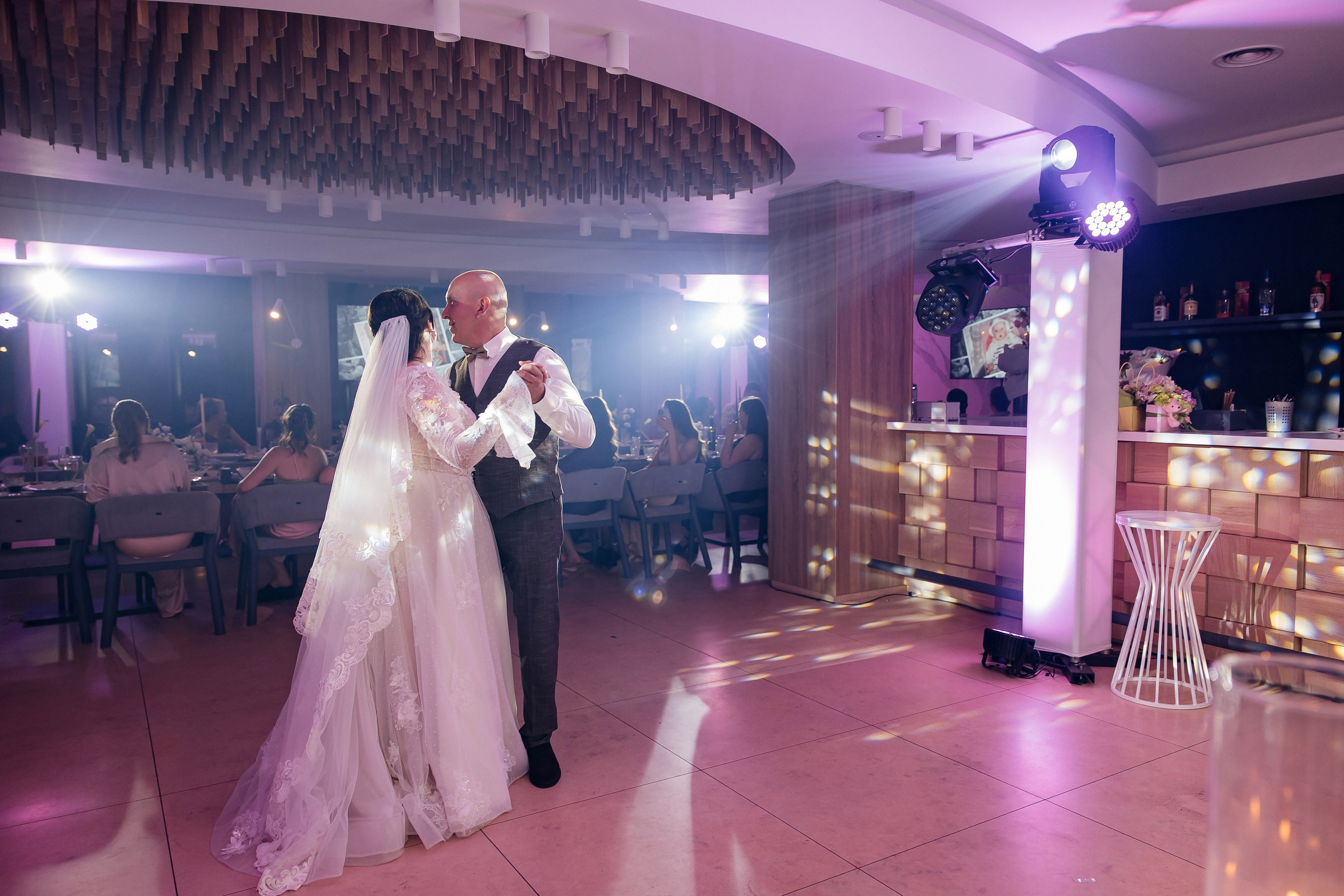 Mykhailo and Iryna. Весільний фотограф Любов Шарко Черкаси