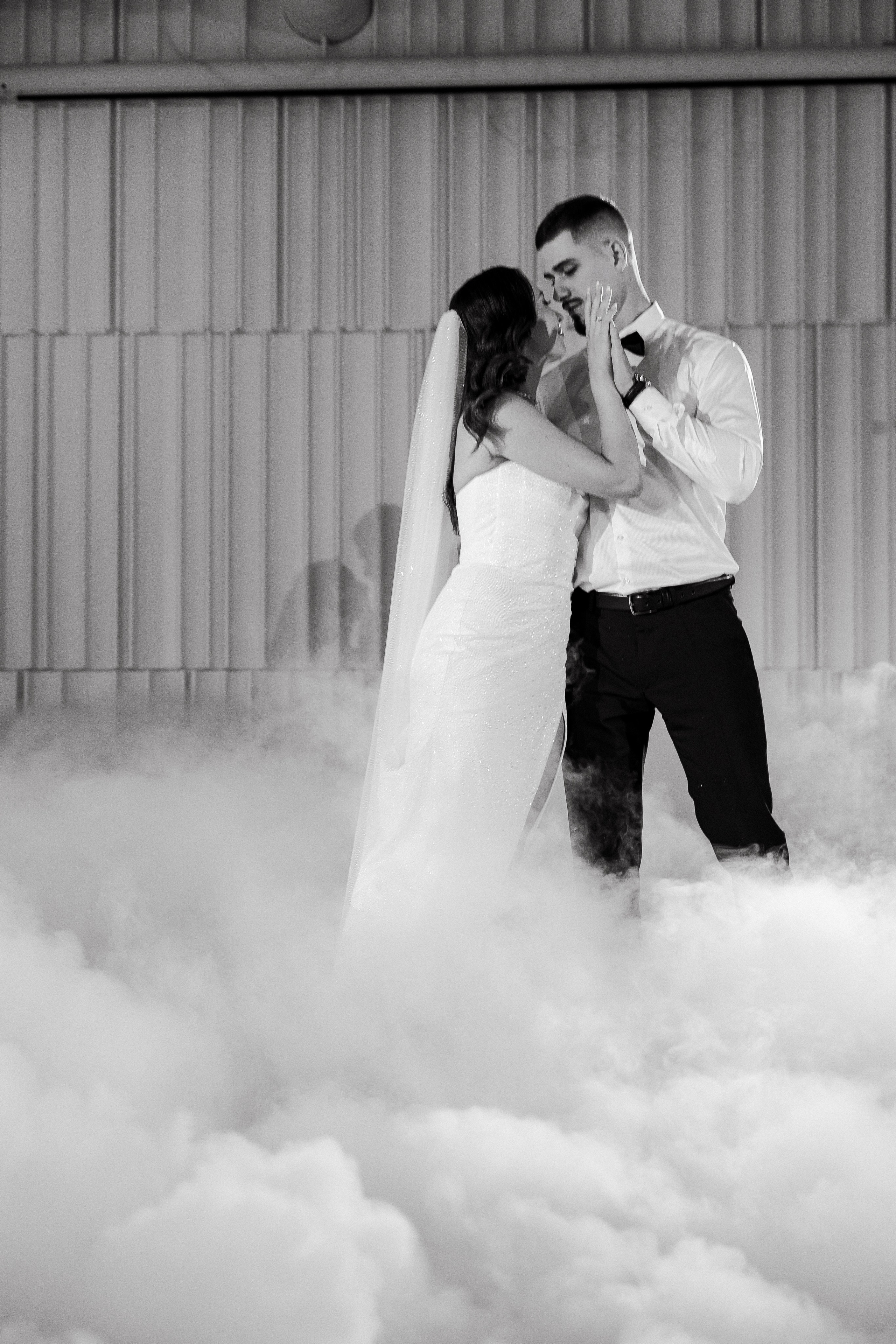 Oleksandr & Lilia. Весільний фотограф Любов Шарко Черкаси