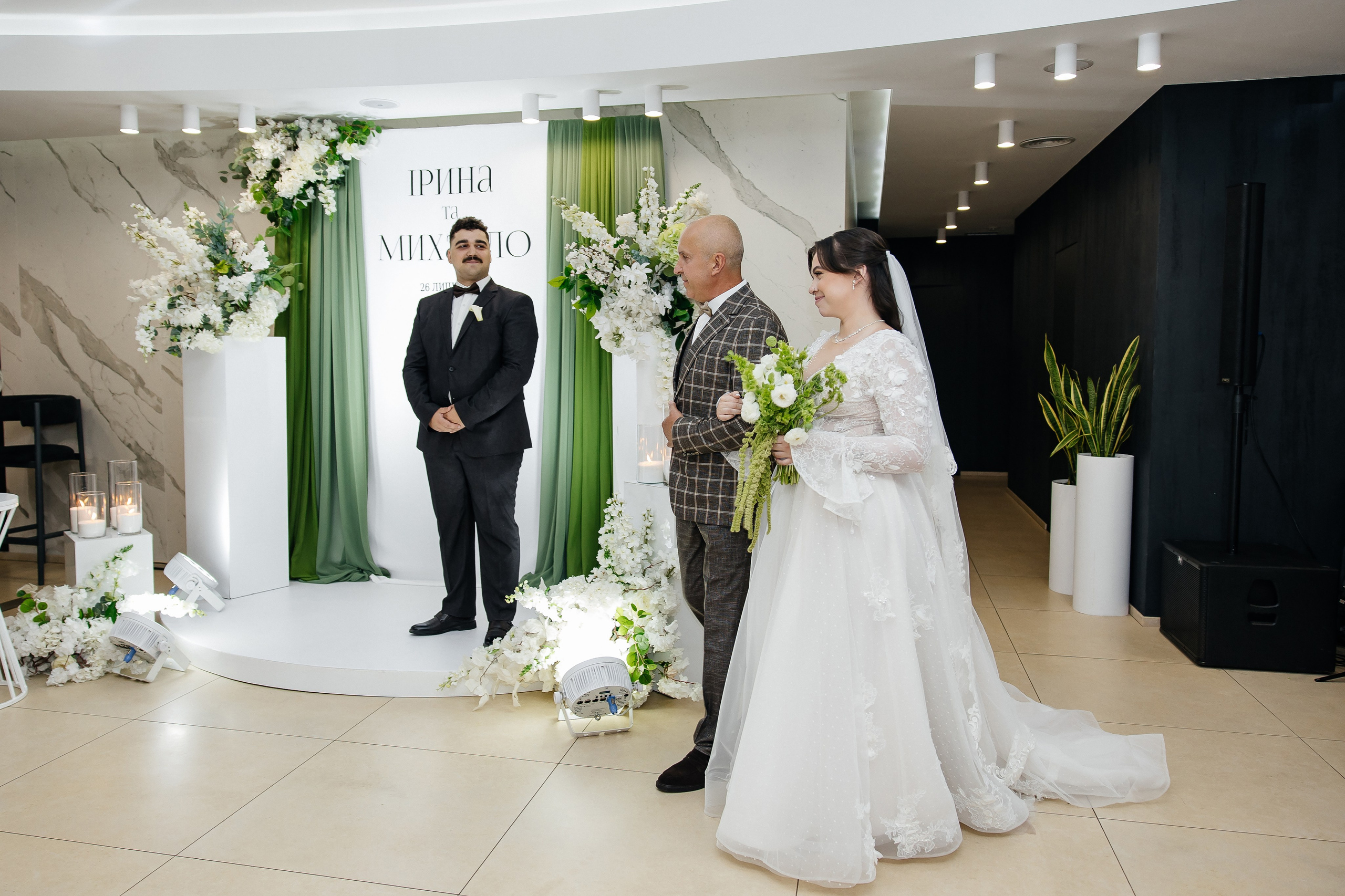 Mykhailo and Iryna. Весільний фотограф Любов Шарко Черкаси