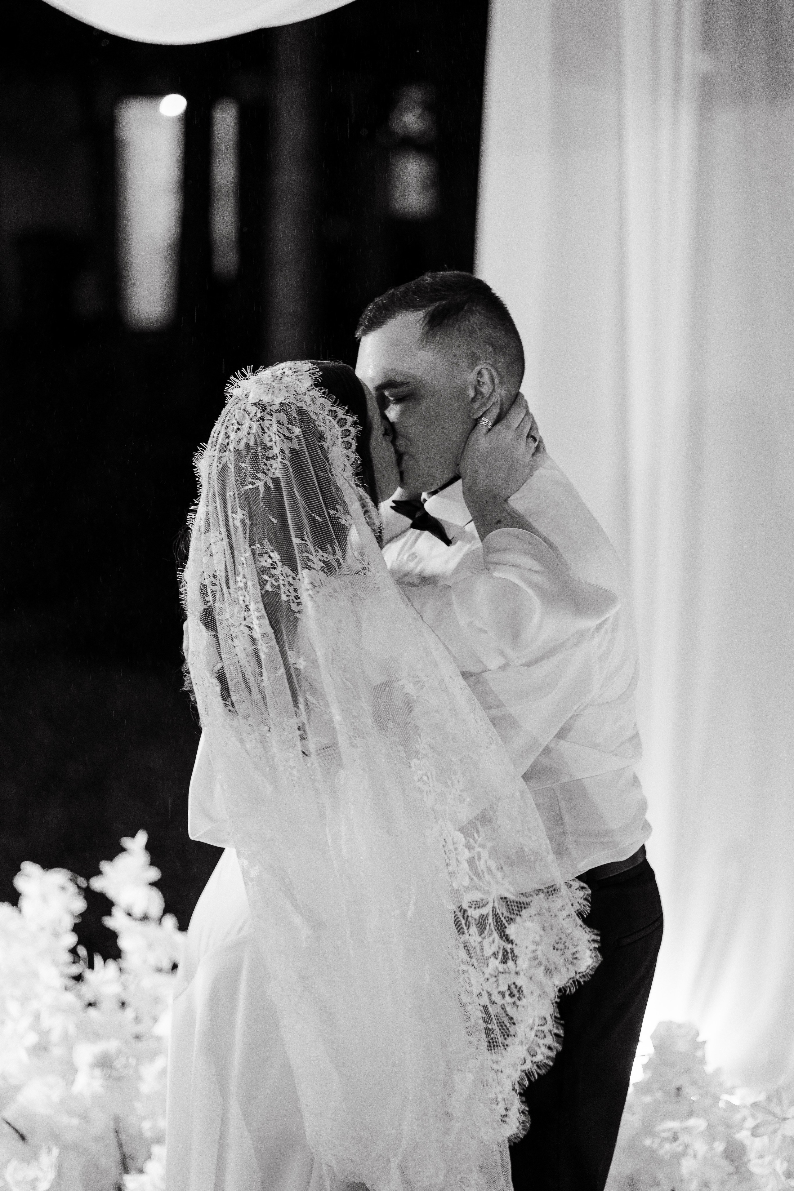 Mykhailo & Diana. Весільний фотограф Любов Шарко Черкаси