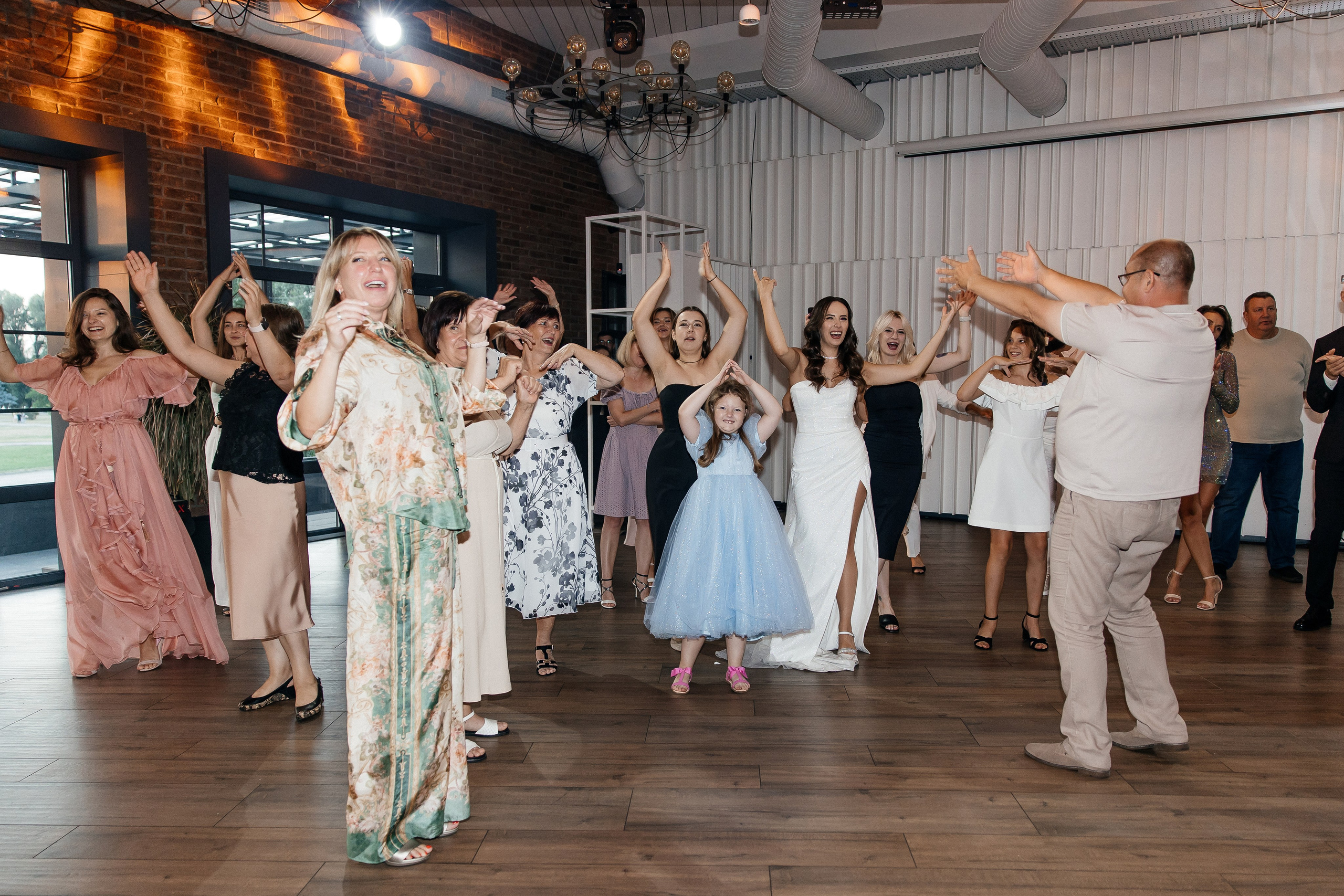Oleksandr & Lilia. Весільний фотограф Любов Шарко Черкаси