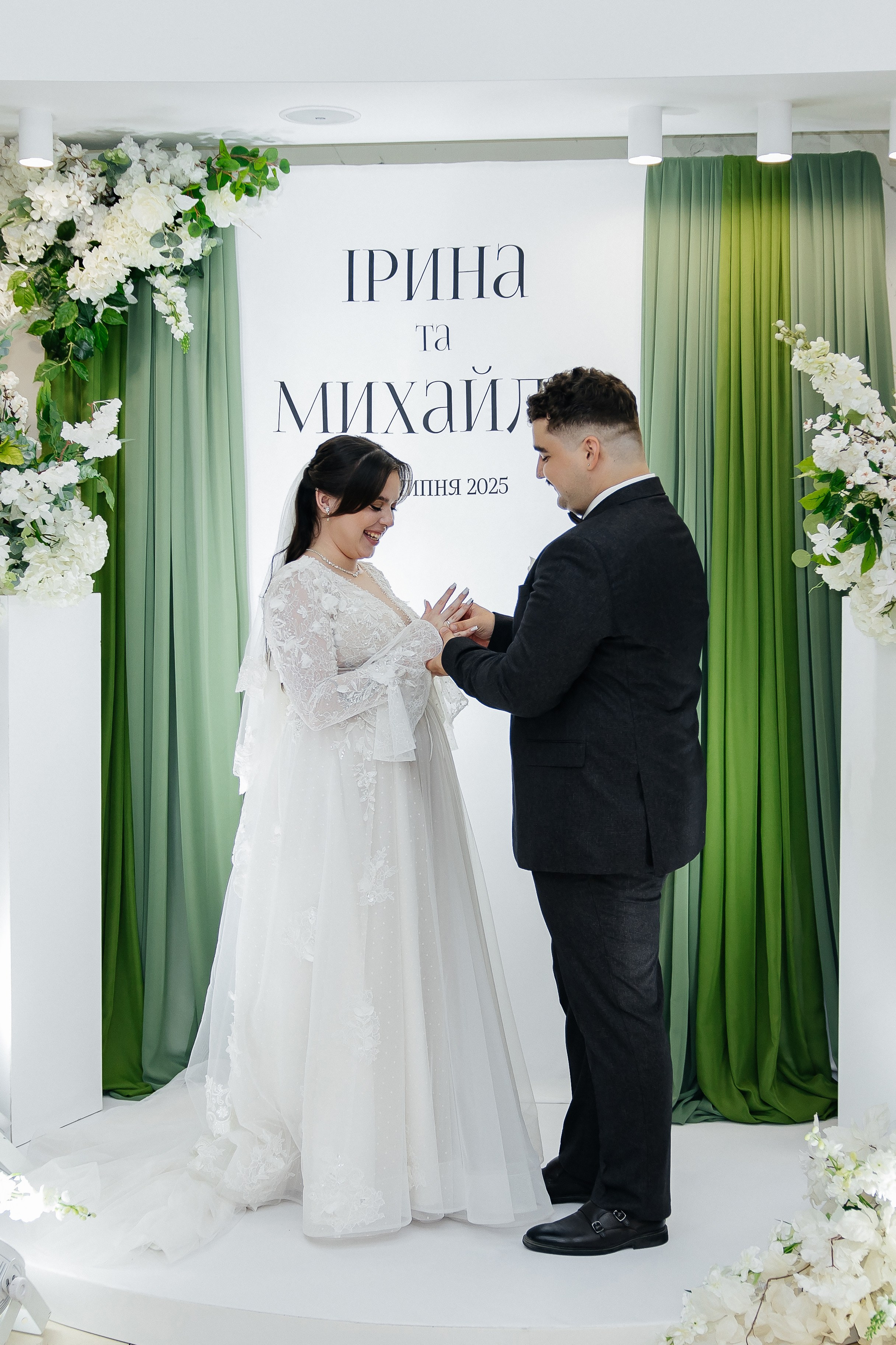 Mykhailo and Iryna. Весільний фотограф Любов Шарко Черкаси