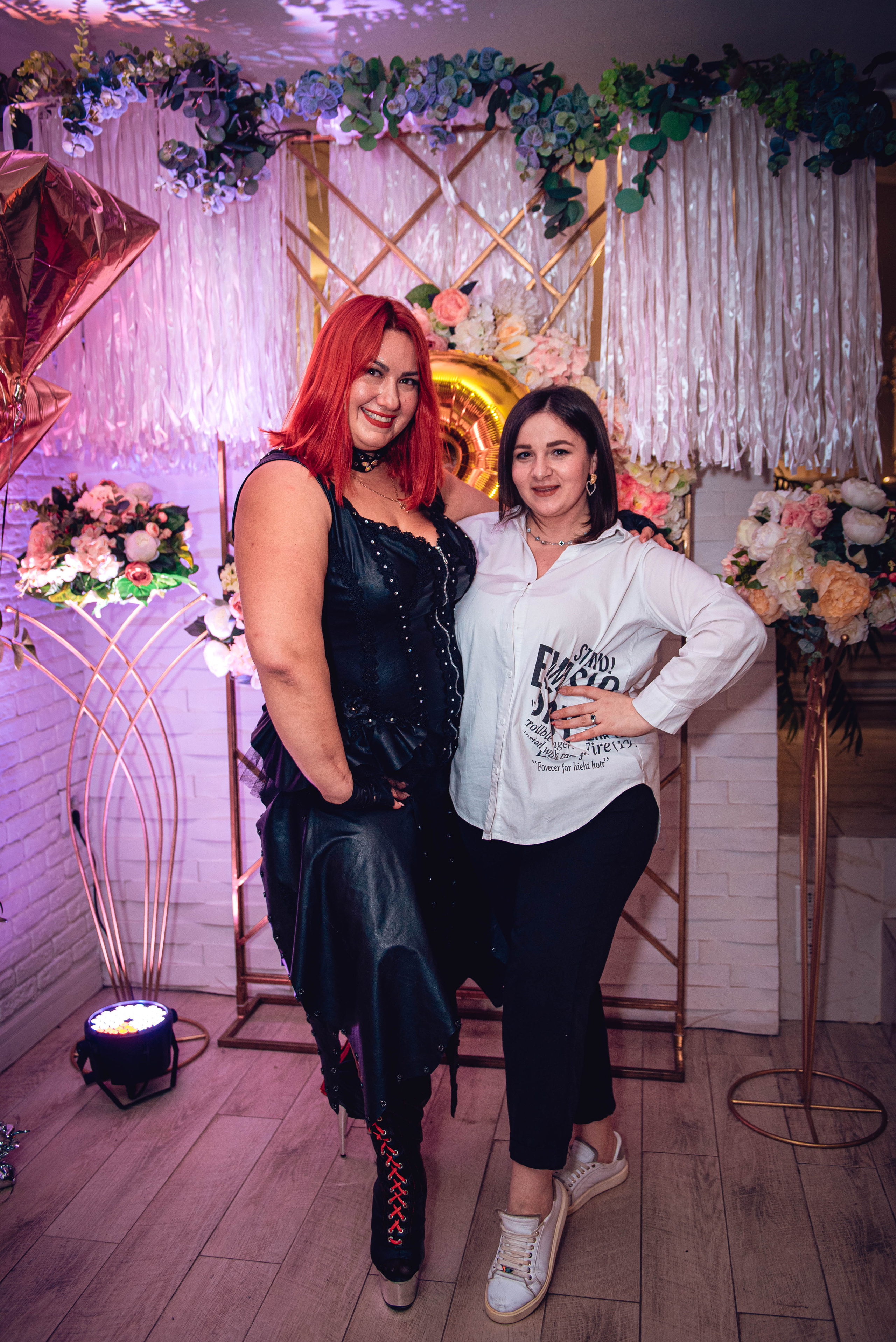 March 8. Women’s Day. Garage. (копия). Свадебный и семейный фотограф Сергей Паровик