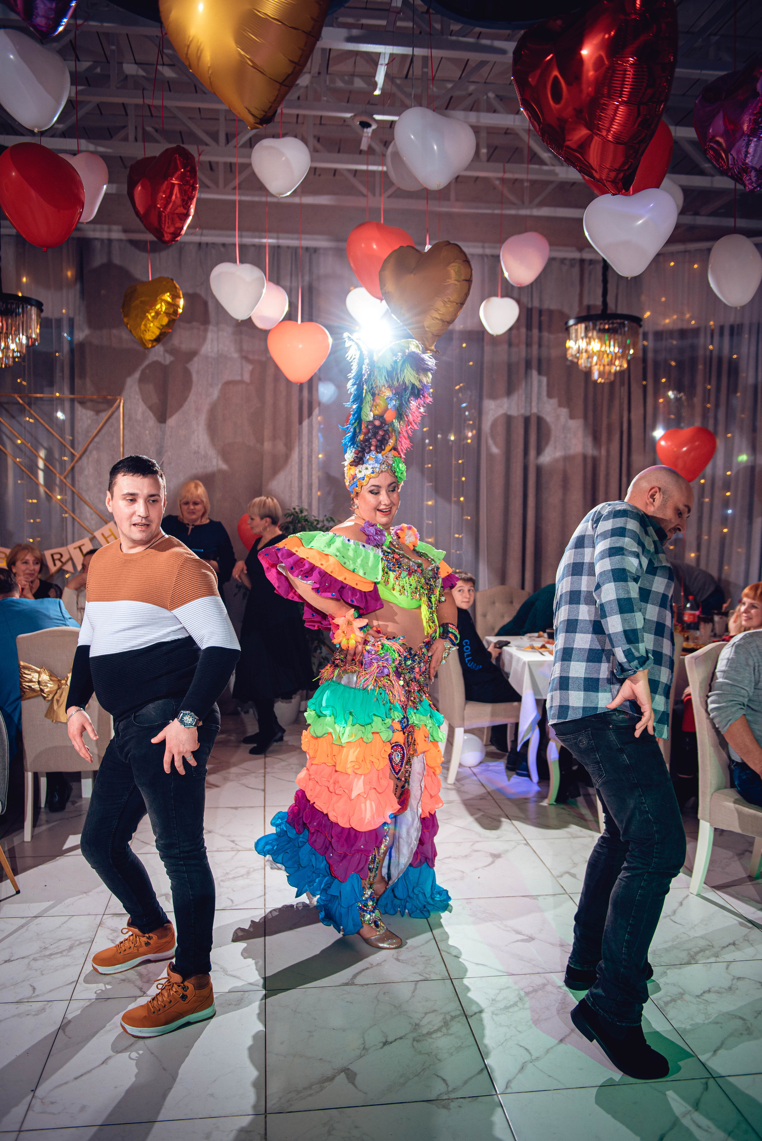 Garage Valentine's Day. Свадебный и семейный фотограф Сергей Паровик