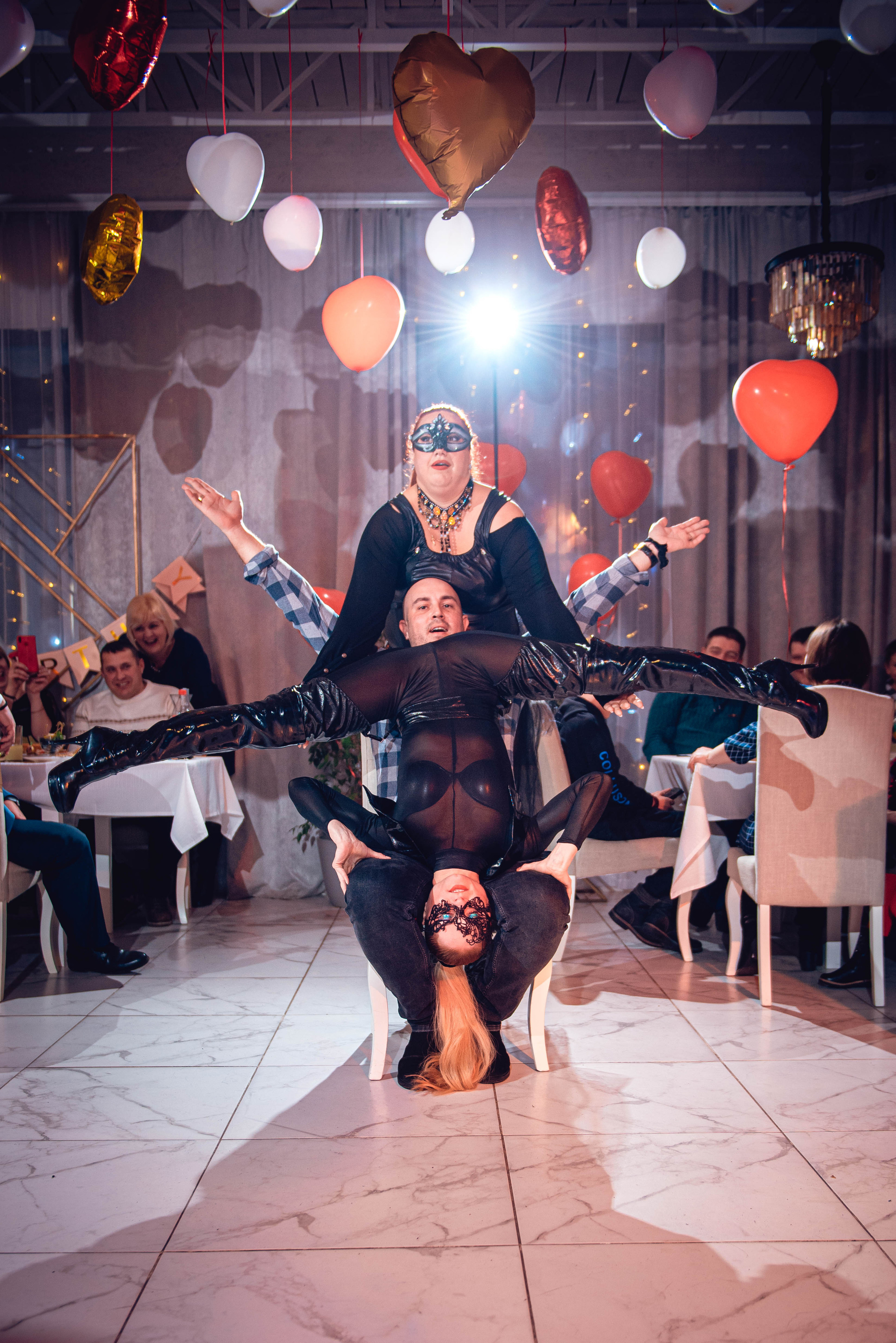 Garage Valentine's Day. Свадебный и семейный фотограф Сергей Паровик