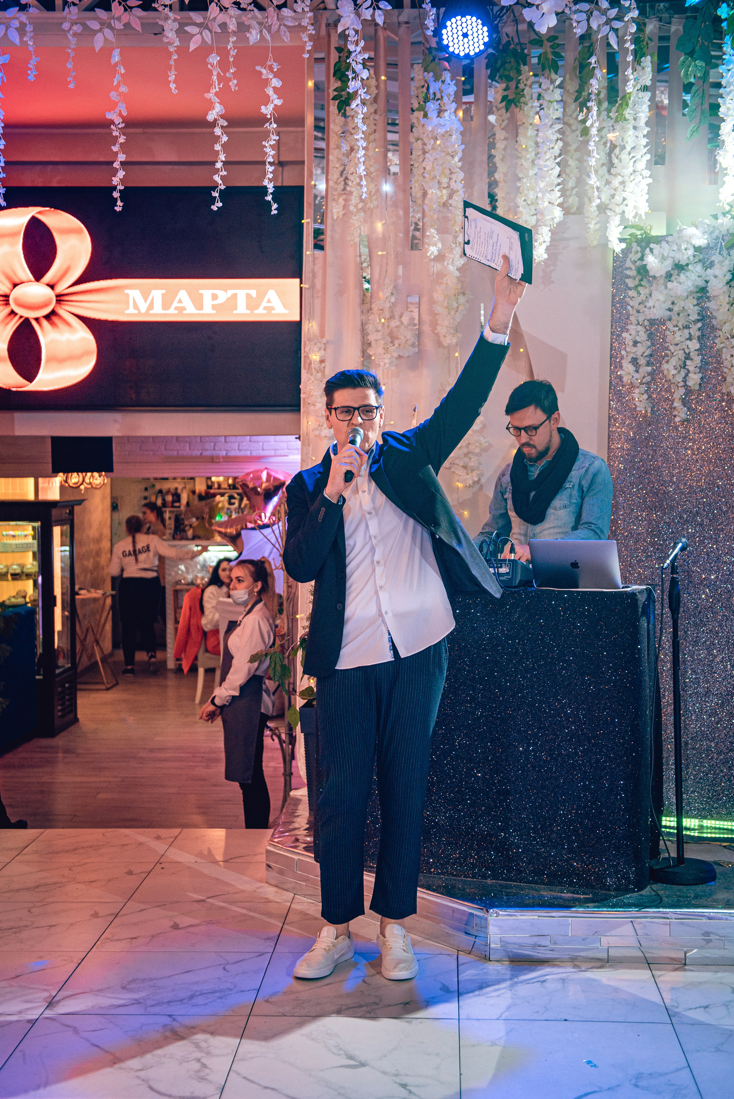 March 8. Women’s Day. Garage. (копия). Свадебный и семейный фотограф Сергей Паровик