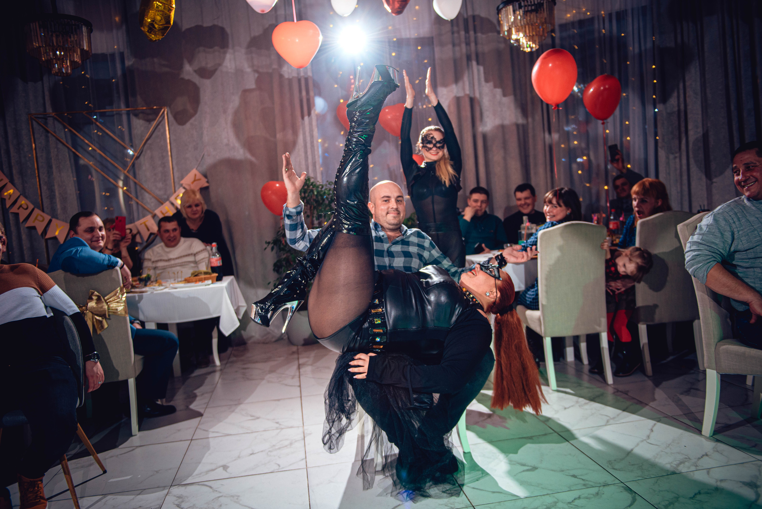 Garage Valentine's Day. Свадебный и семейный фотограф Сергей Паровик