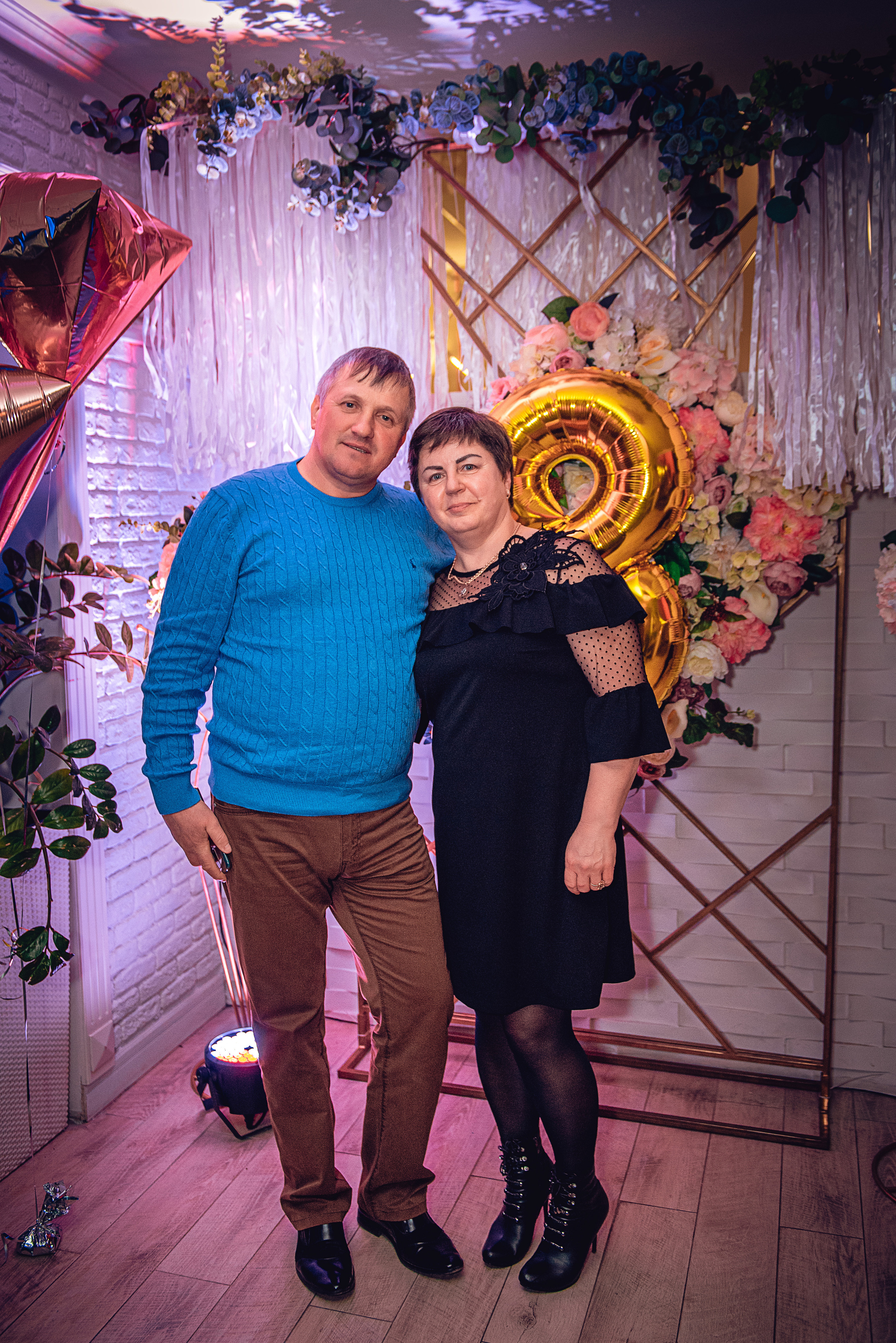 March 8. Women’s Day. Garage. (копия). Свадебный и семейный фотограф Сергей Паровик