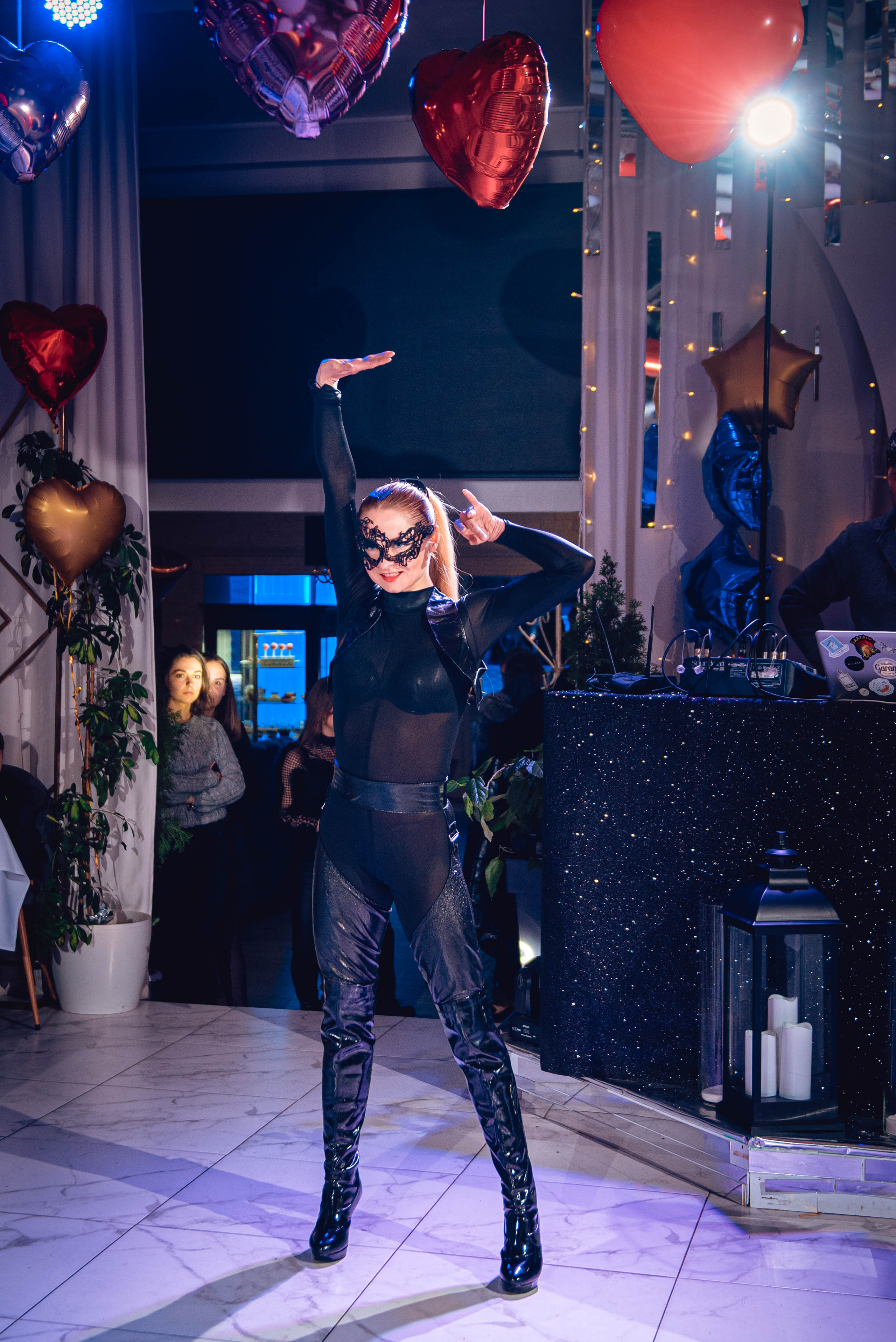 Garage Valentine's Day. Свадебный и семейный фотограф Сергей Паровик