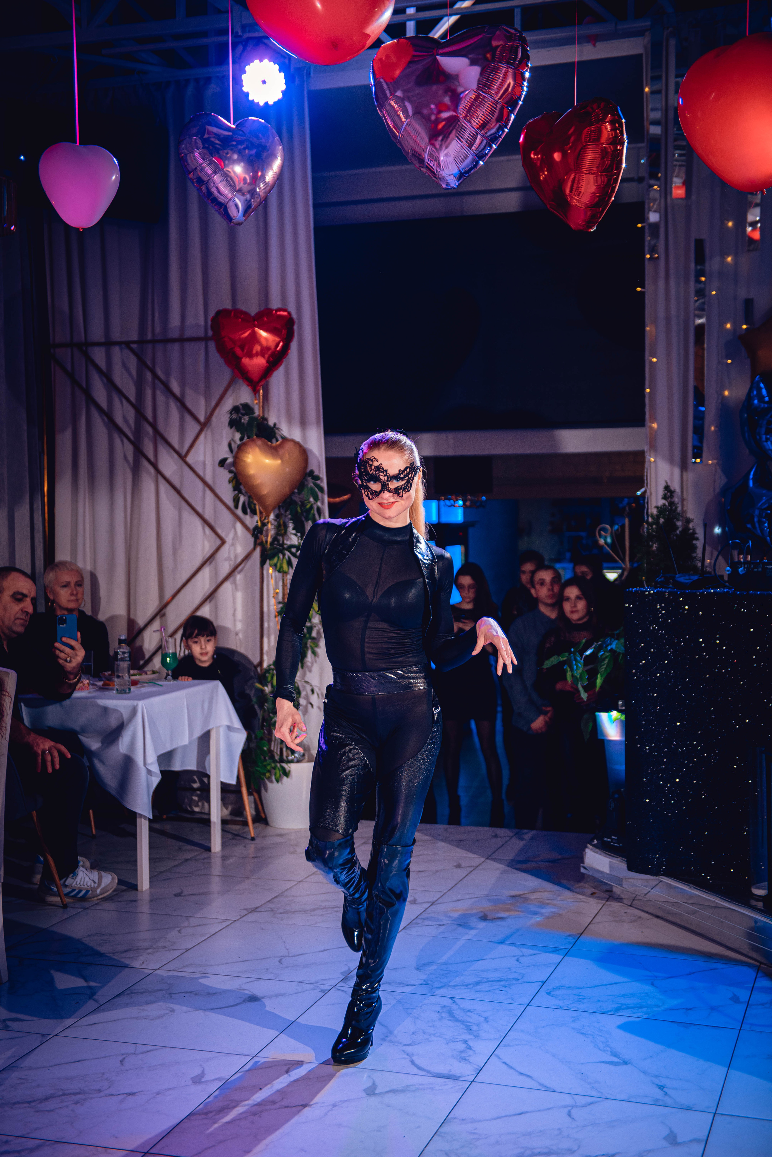 Garage Valentine's Day. Свадебный и семейный фотограф Сергей Паровик