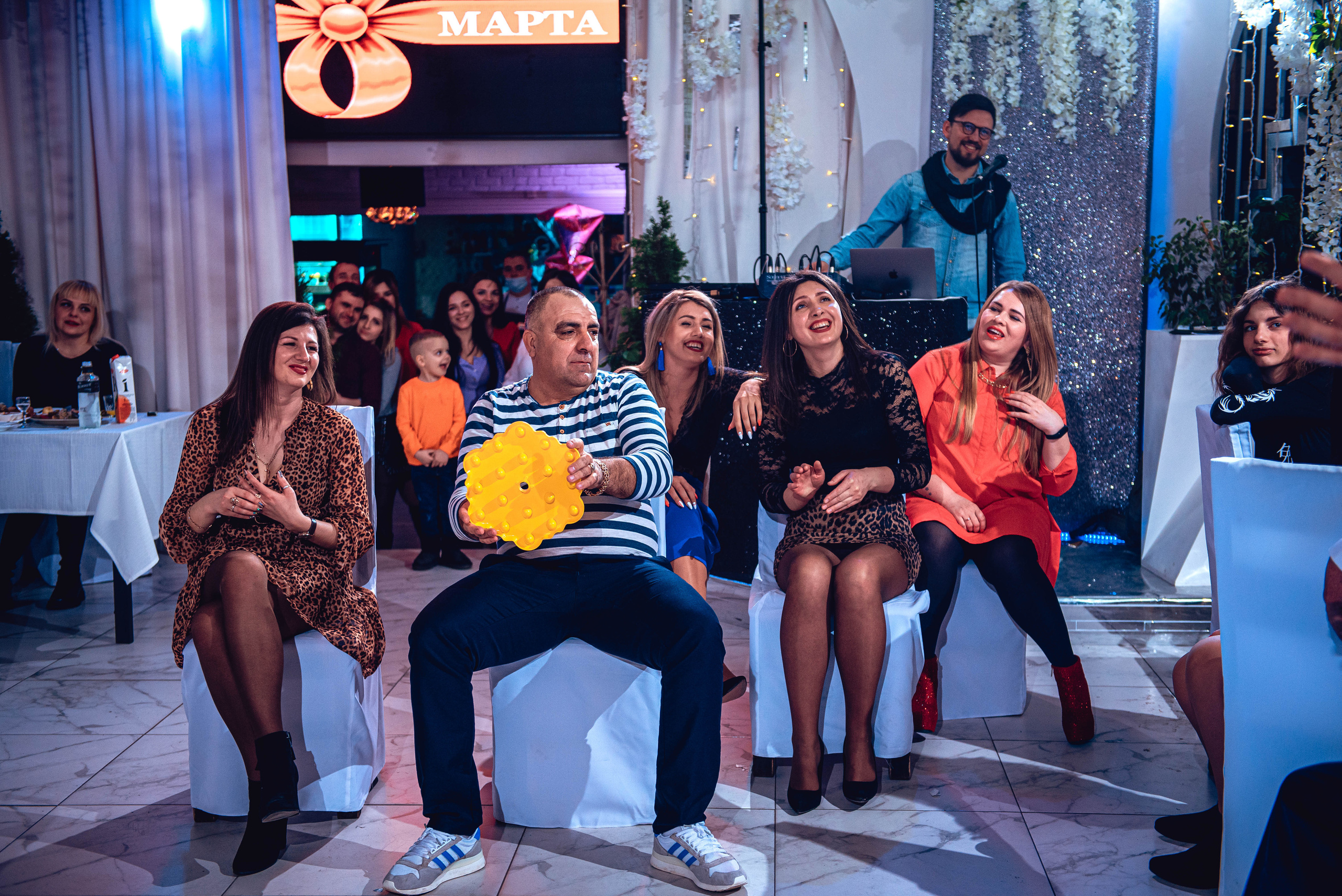 March 8. Women’s Day. Garage. (копия). Свадебный и семейный фотограф Сергей Паровик