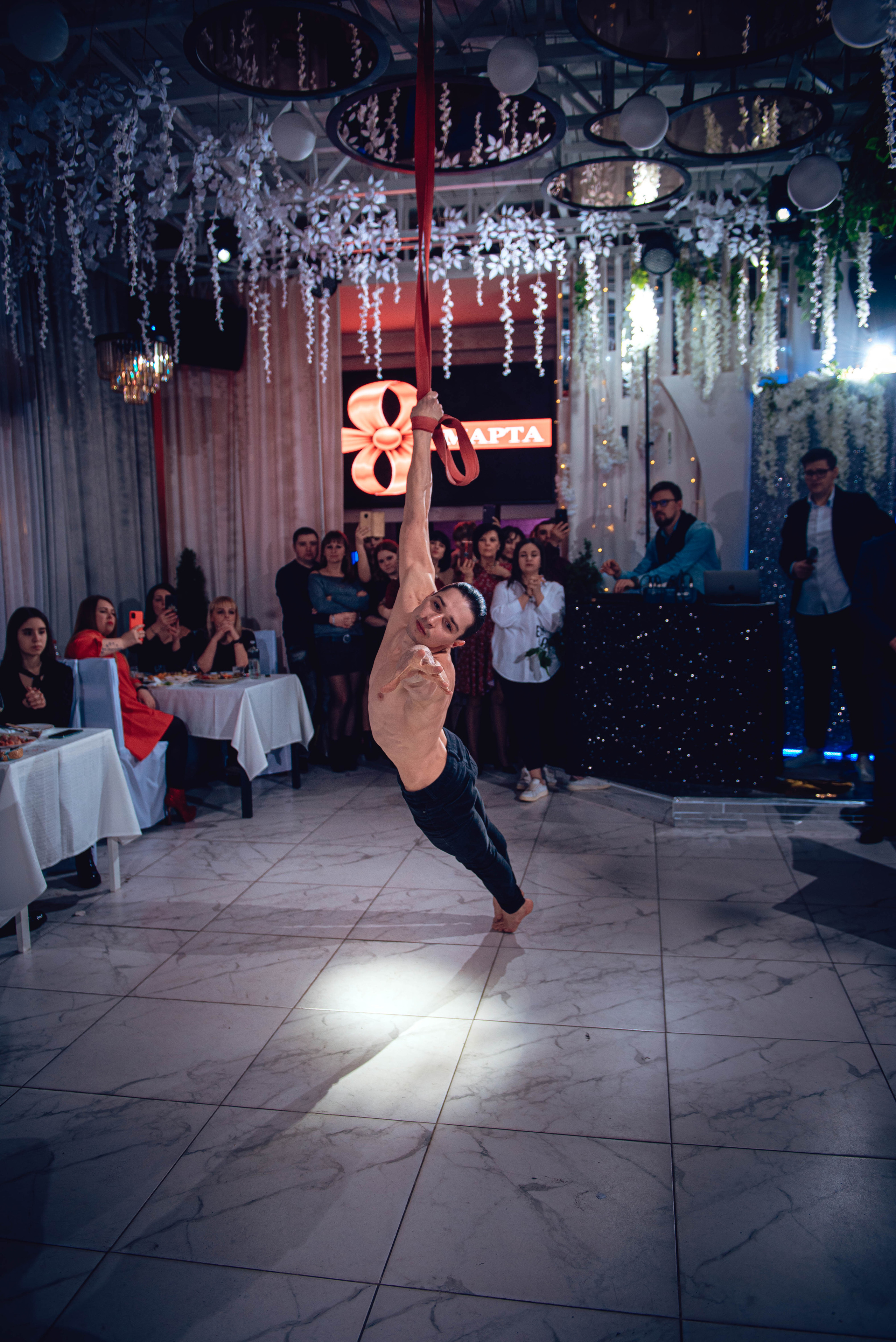 March 8. Women’s Day. Garage. (копия). Свадебный и семейный фотограф Сергей Паровик