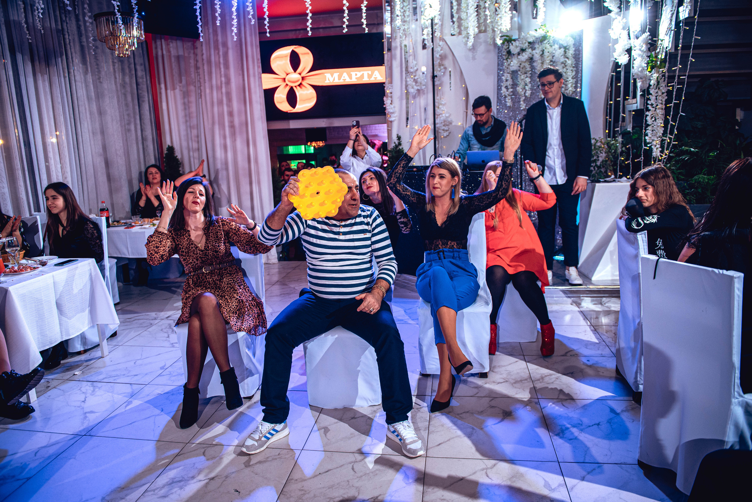 March 8. Women’s Day. Garage. (копия). Свадебный и семейный фотограф Сергей Паровик