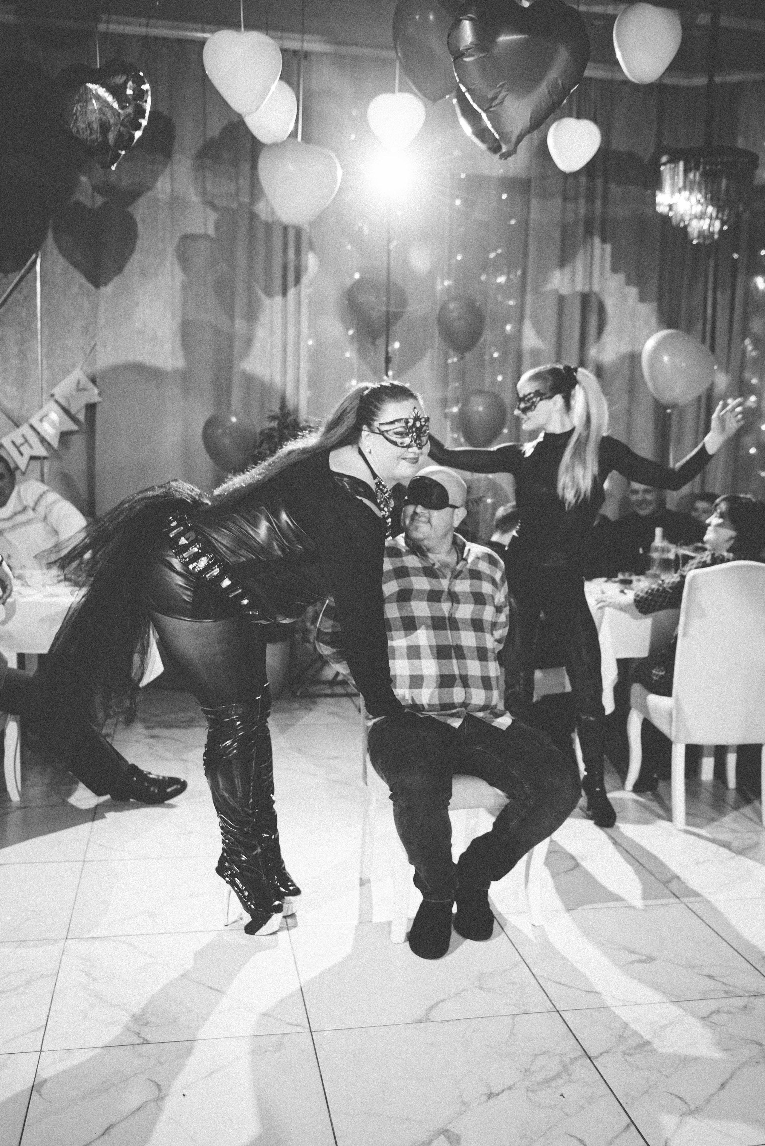 Garage Valentine's Day. Свадебный и семейный фотограф Сергей Паровик