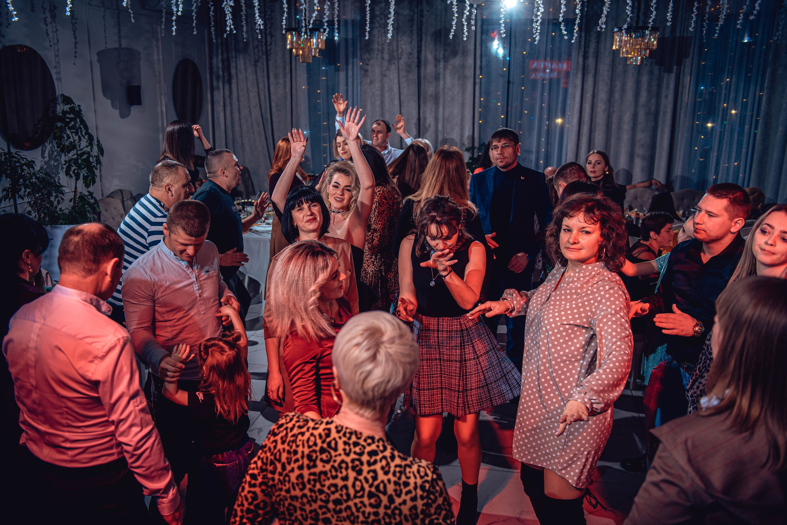 March 8. Women’s Day. Garage. (копия). Свадебный и семейный фотограф Сергей Паровик