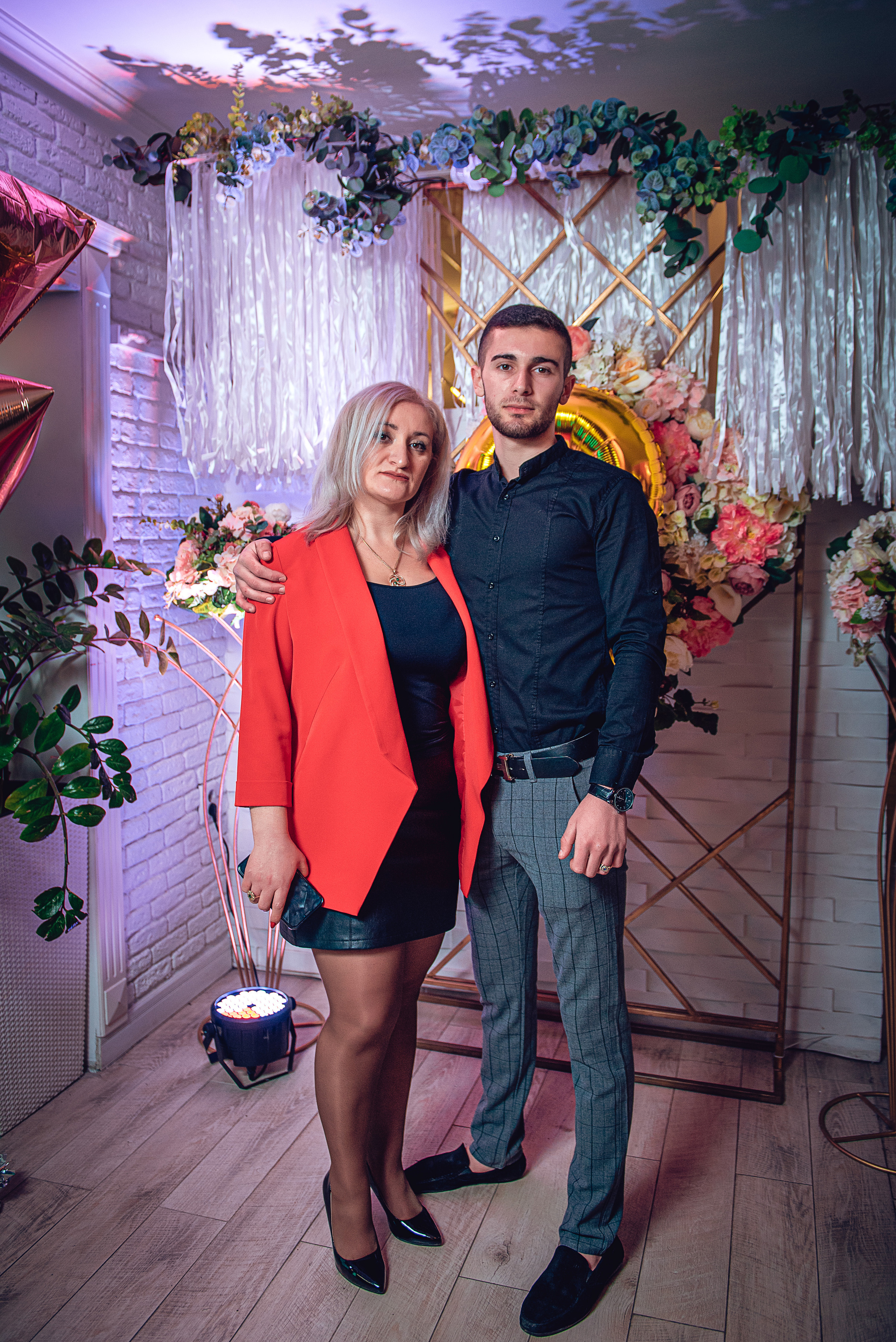 March 8. Women’s Day. Garage. (копия). Свадебный и семейный фотограф Сергей Паровик